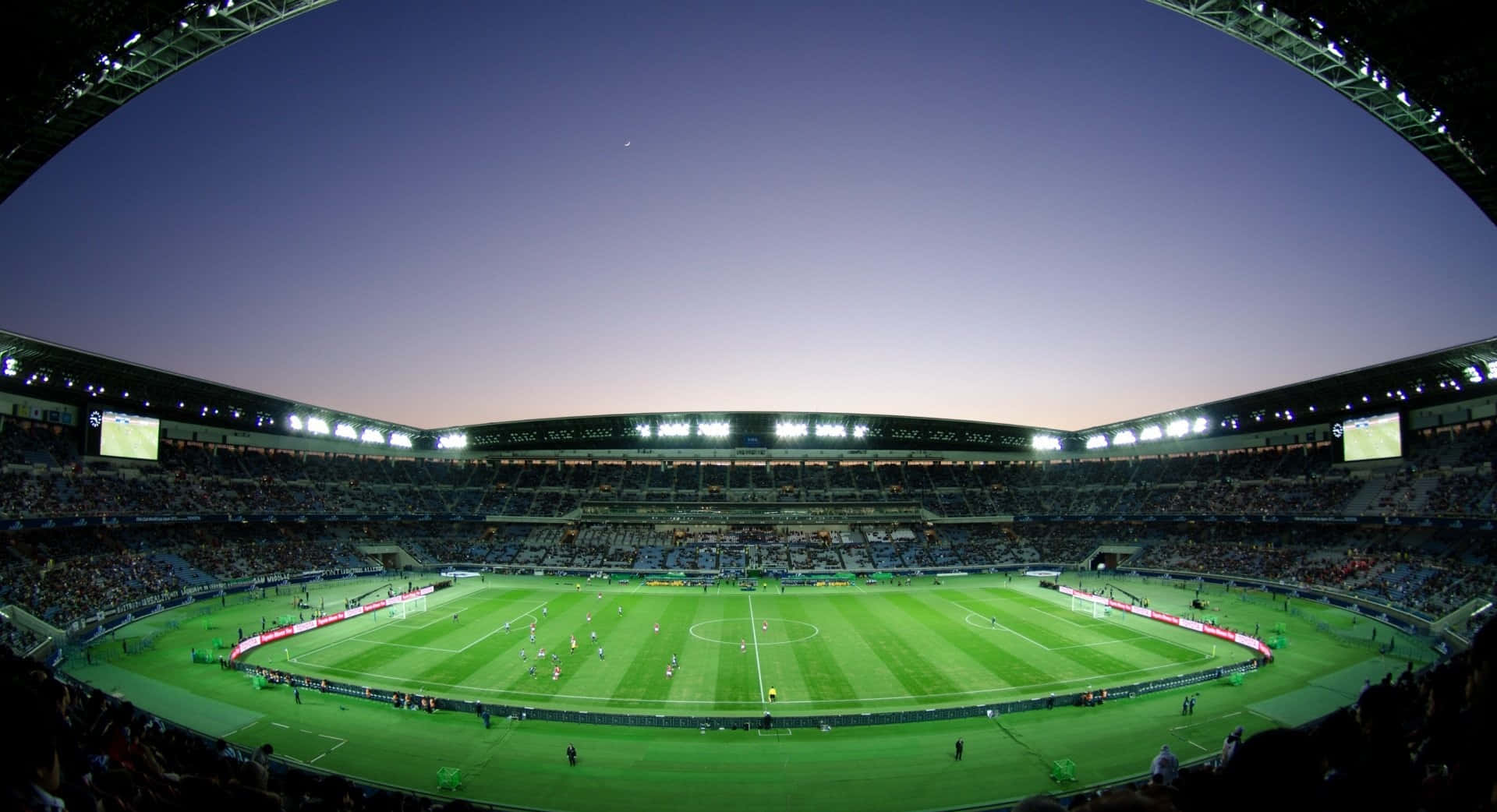 Fotovista Aérea Do Estádio De Futebol Em Um Dia Ensolarado.