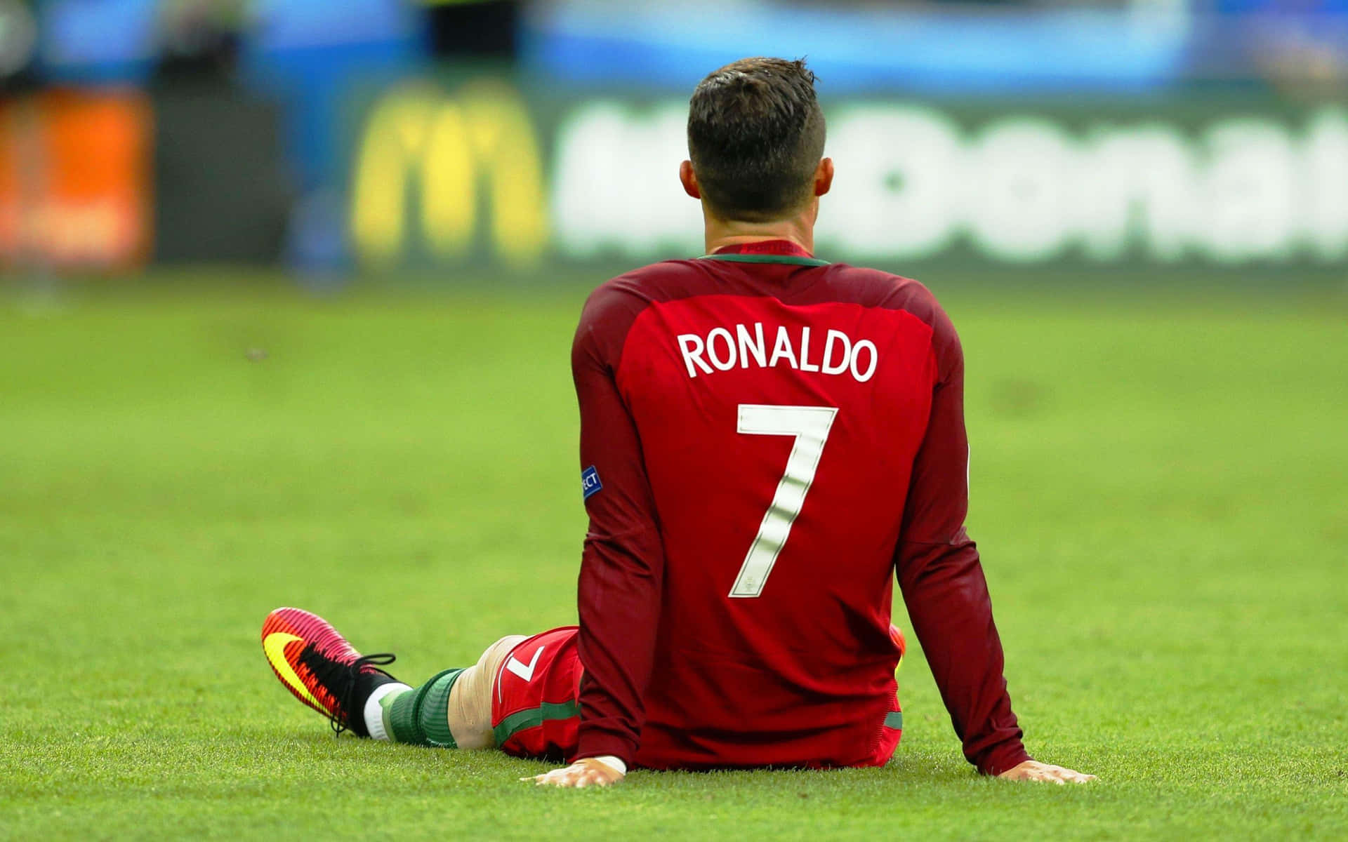 Fotbollsspelarencristiano Ronaldos Bild.