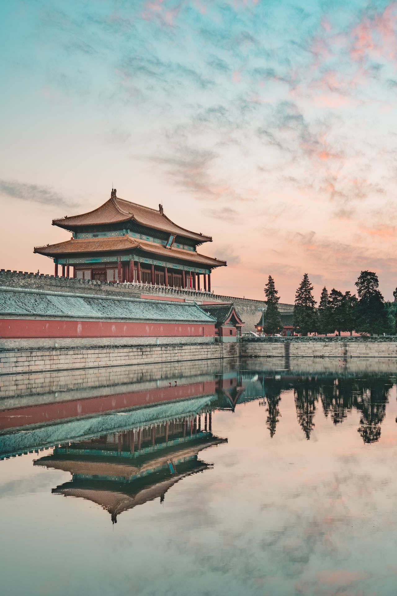 Forbidden City Palace Reflection Phone Wallpaper