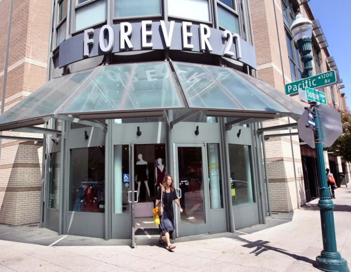 Bring on the comfort and style! Get yourself ready with the newest collection from Forever 21.