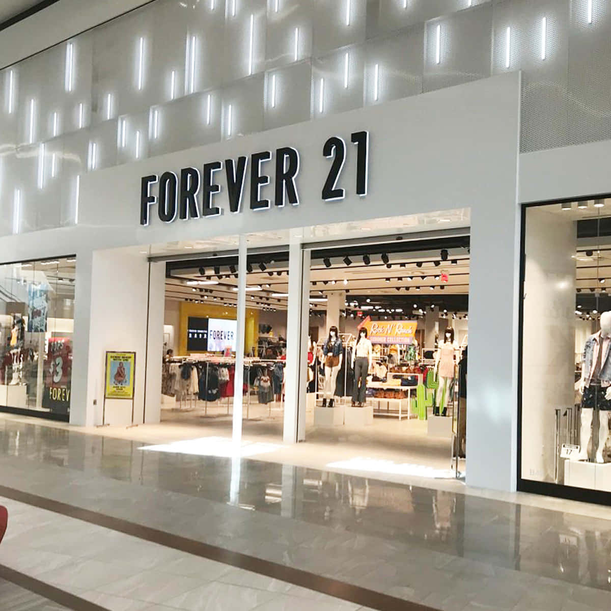 Look fashion-forward this spring with Forever 21's latest range of apparel!
