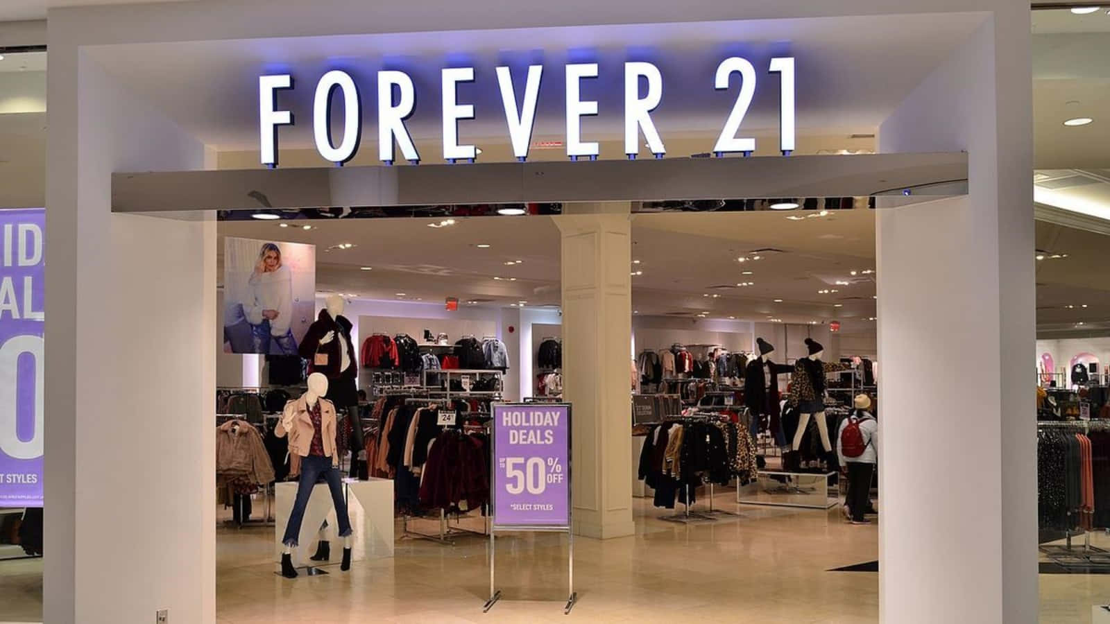 Up To 70% Off On The Latest Trends at Forever 21