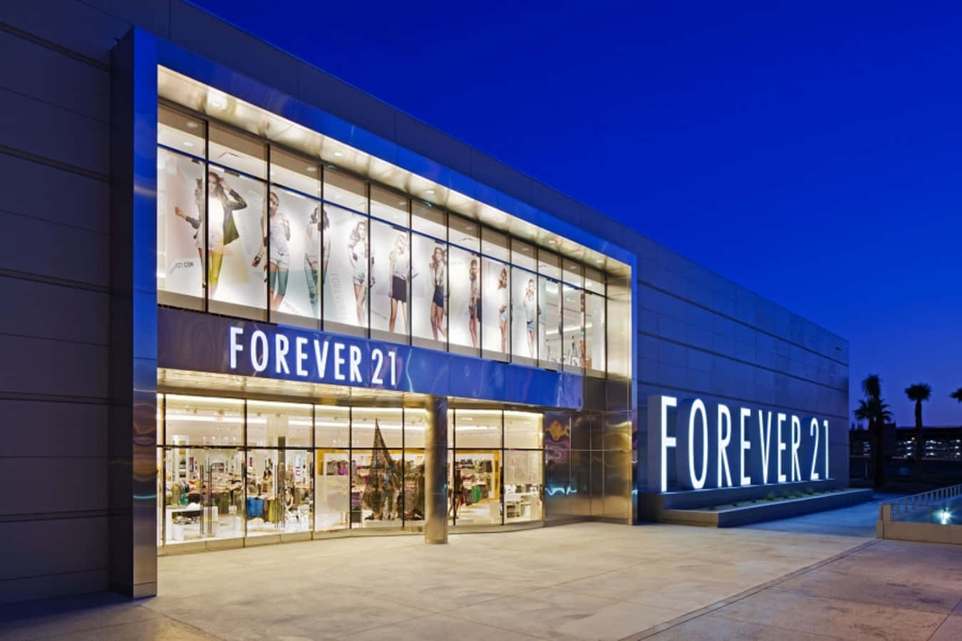 Update your wardrobe with stylish and affordable fashion from Forever 21
