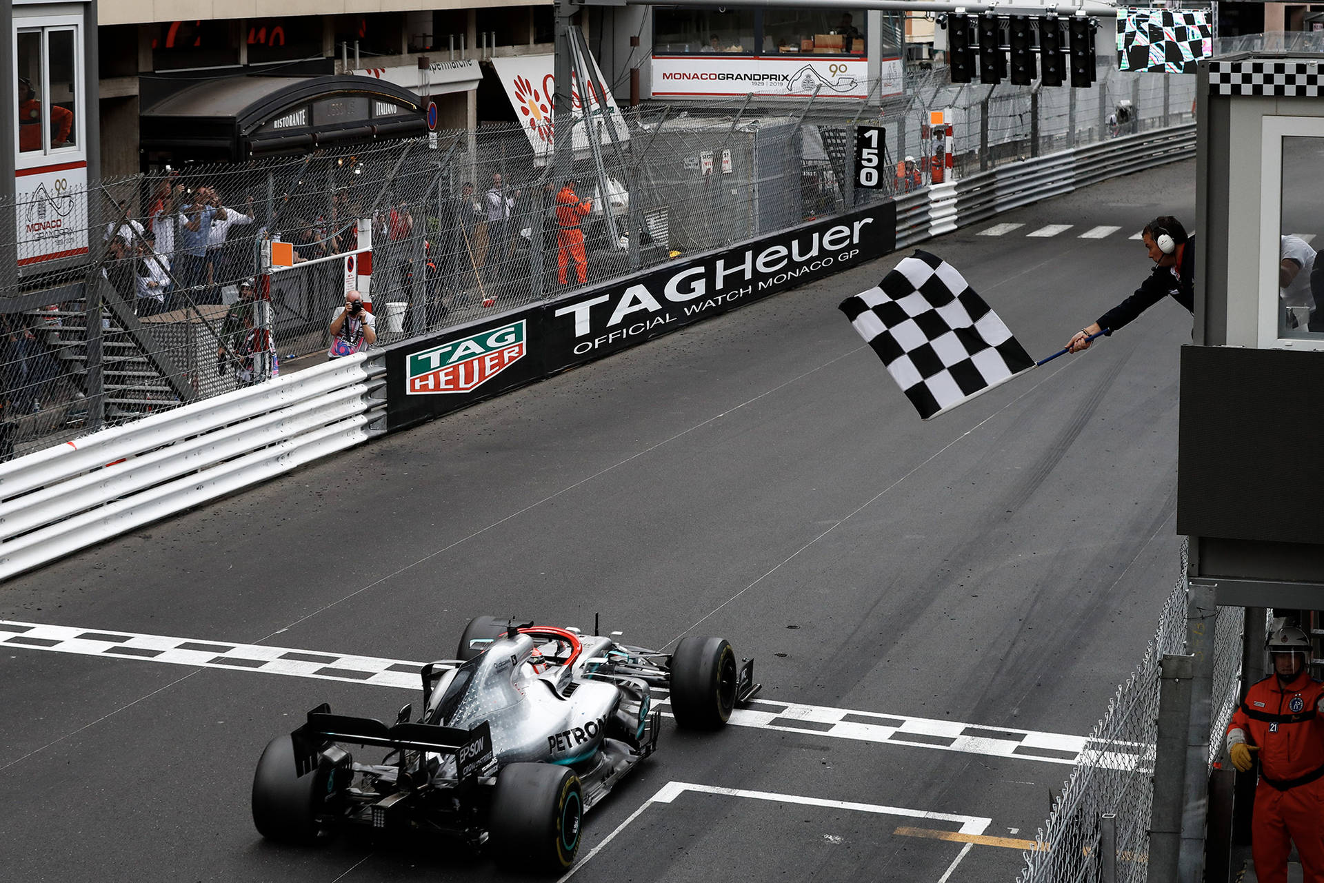 Formula 1 Race With Checkered Flag Wallpaper