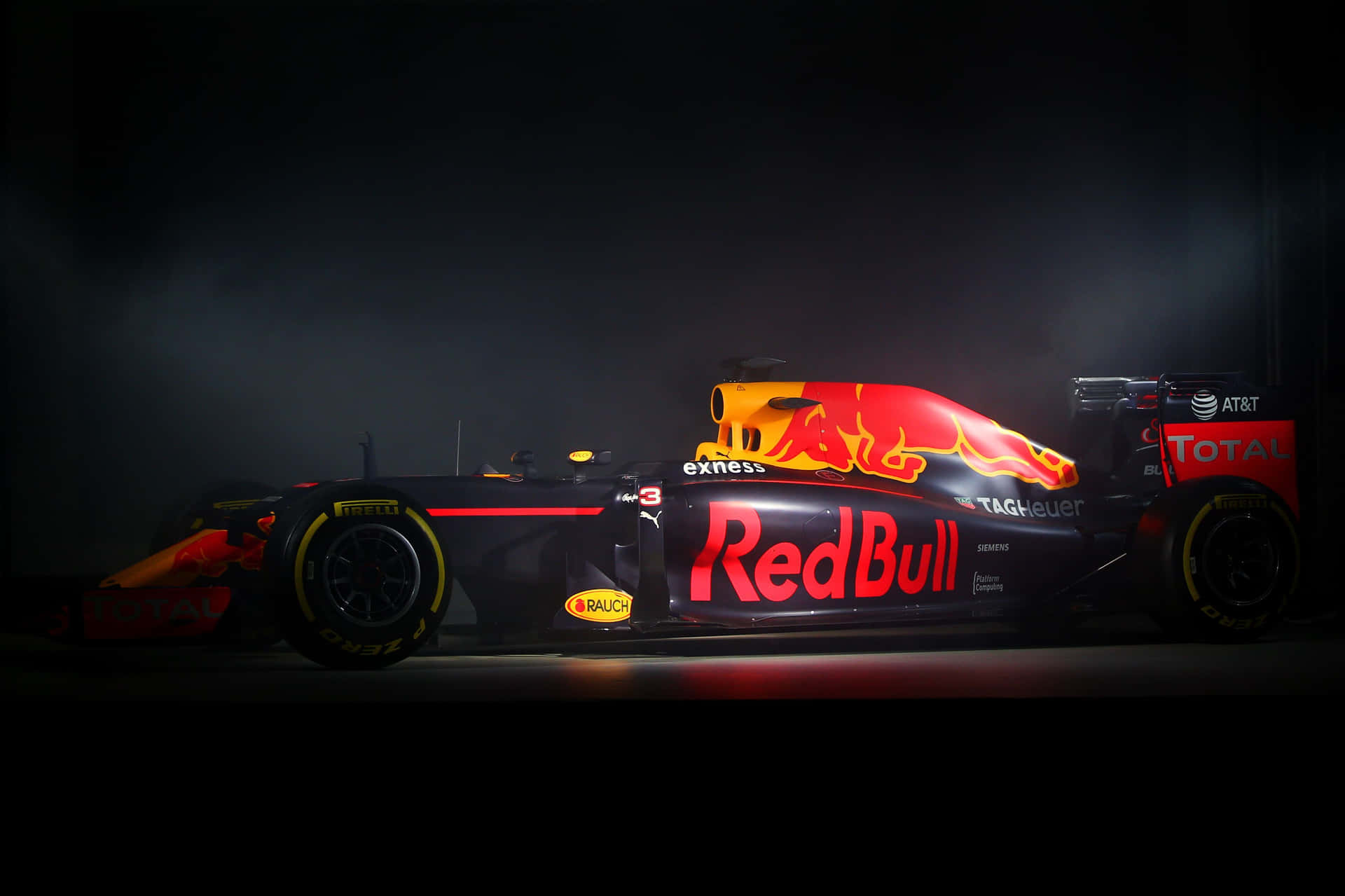 Rød Bull Racing bil i den mørke natte himmel Wallpaper