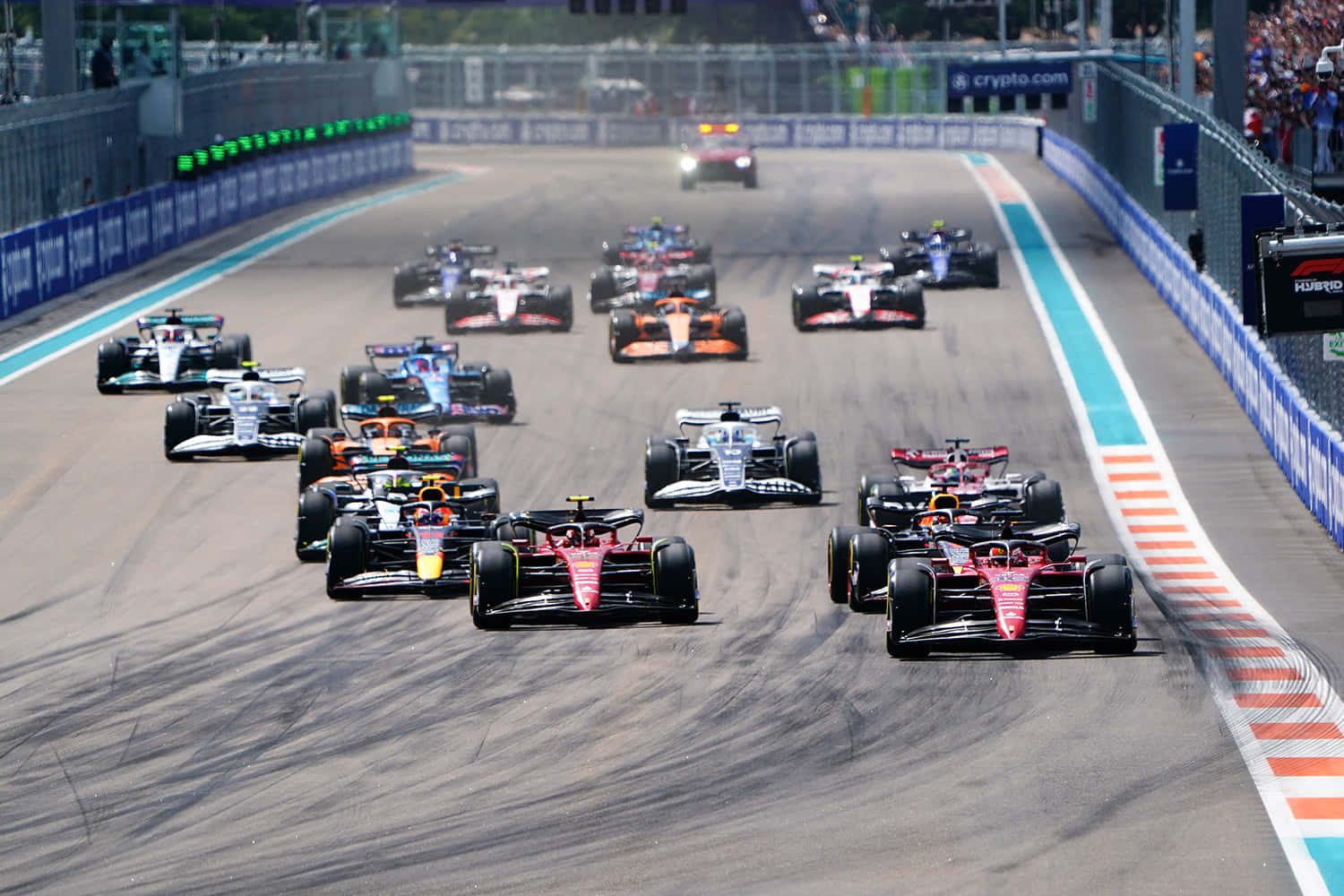 Formula1 Race Start Action Wallpaper