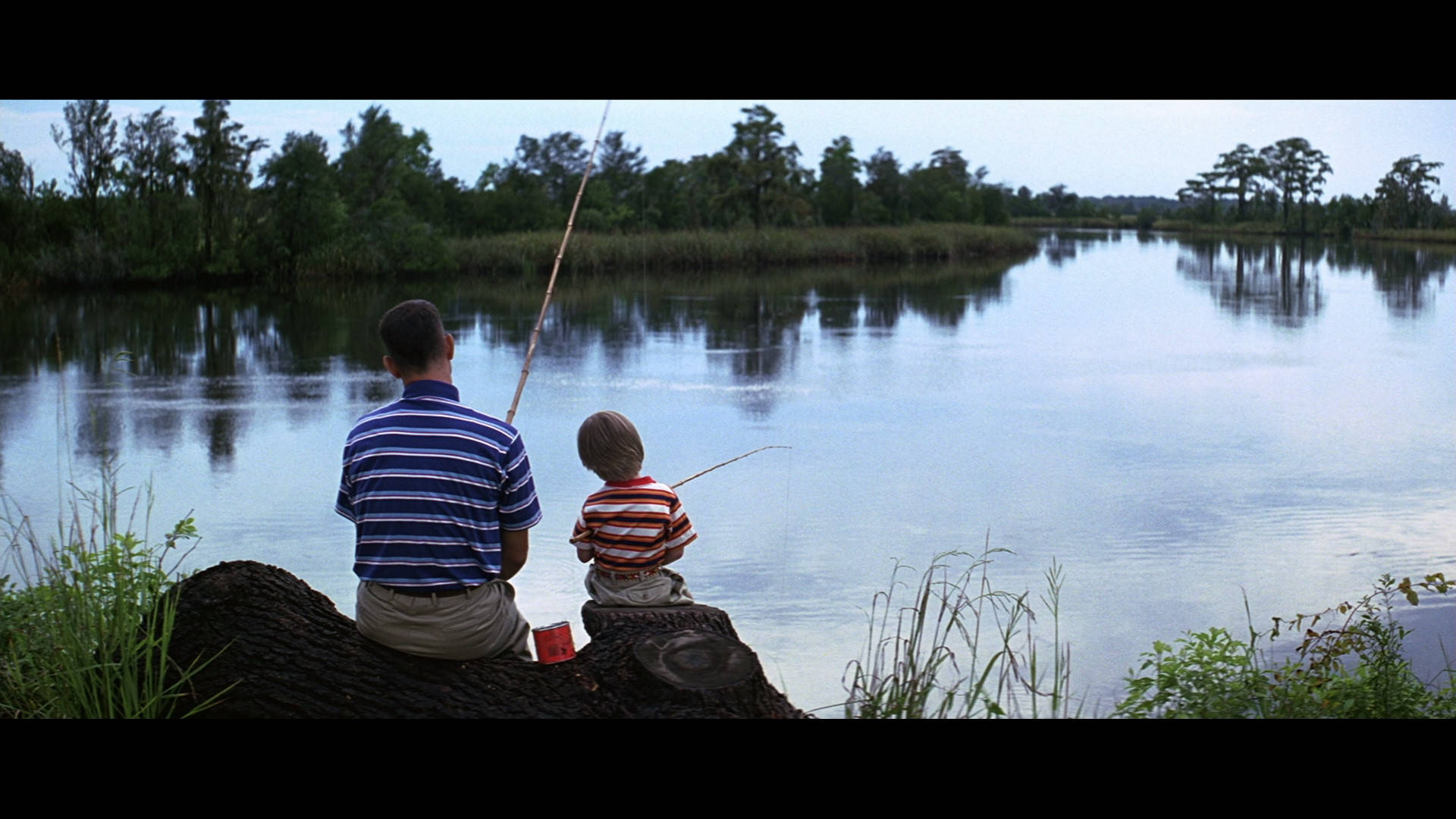Forrestgump Pescando Con Su Hijo Fondo de pantalla