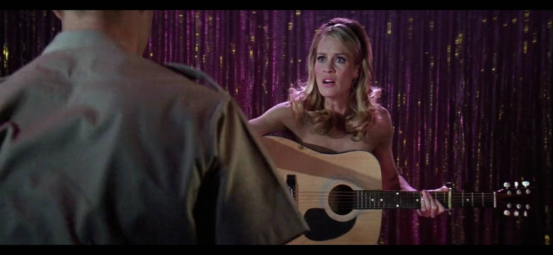 Forrest Gump Jenny Playing Guitar Wallpaper