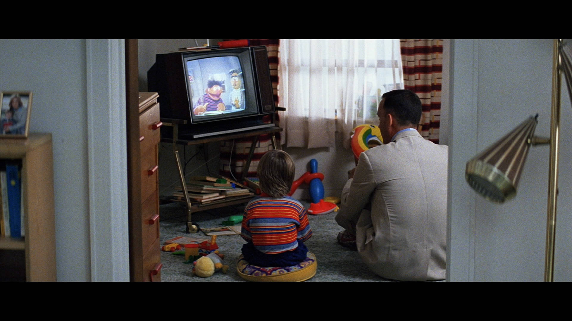 Forrest Gump Watching With Son Wallpaper