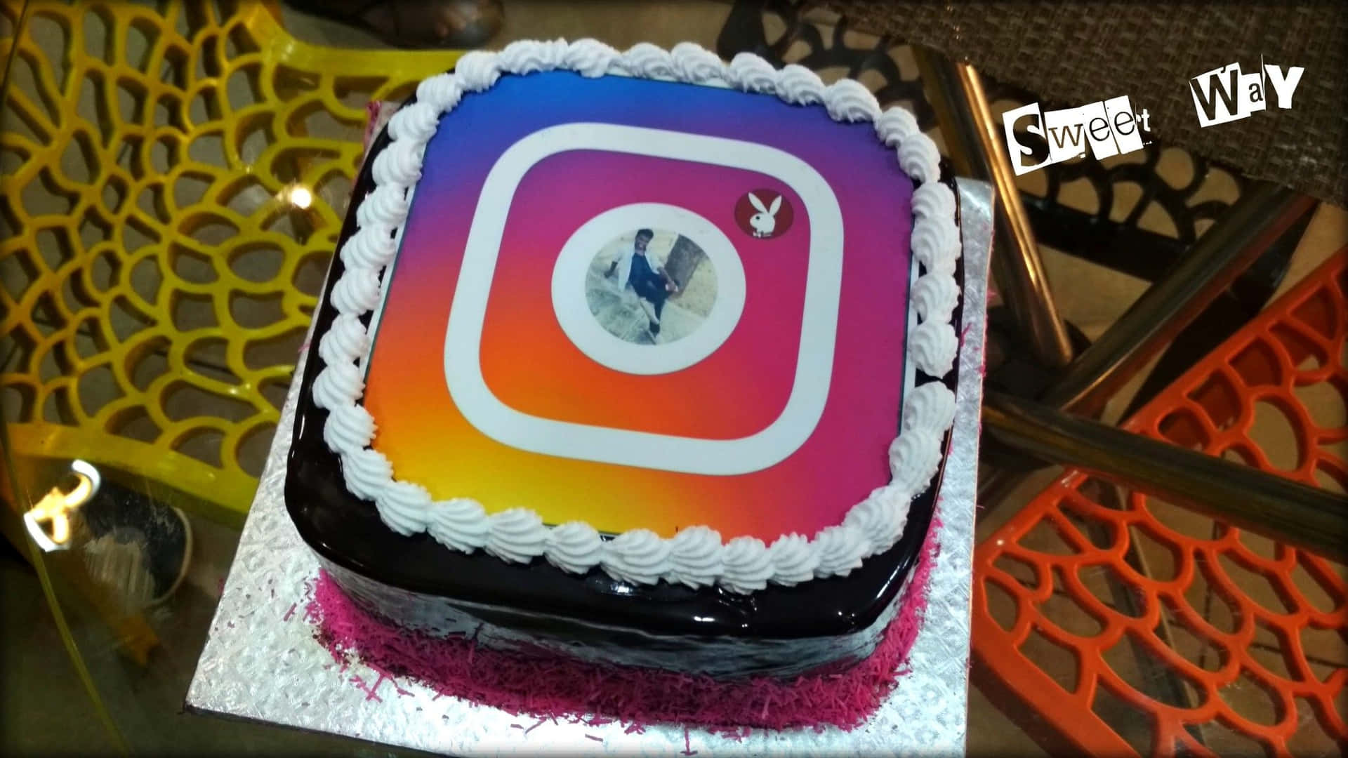Fotosde Pasteles Con El Logo De Instagram.