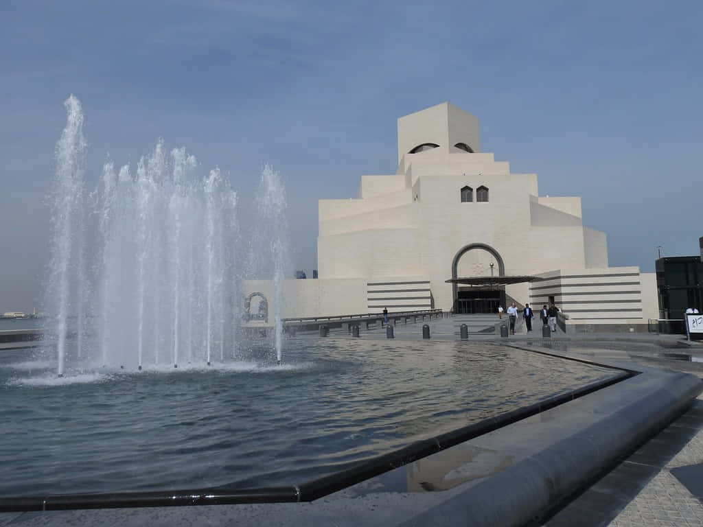 Fountain Outside The Museum Of Islamic Art Wallpaper