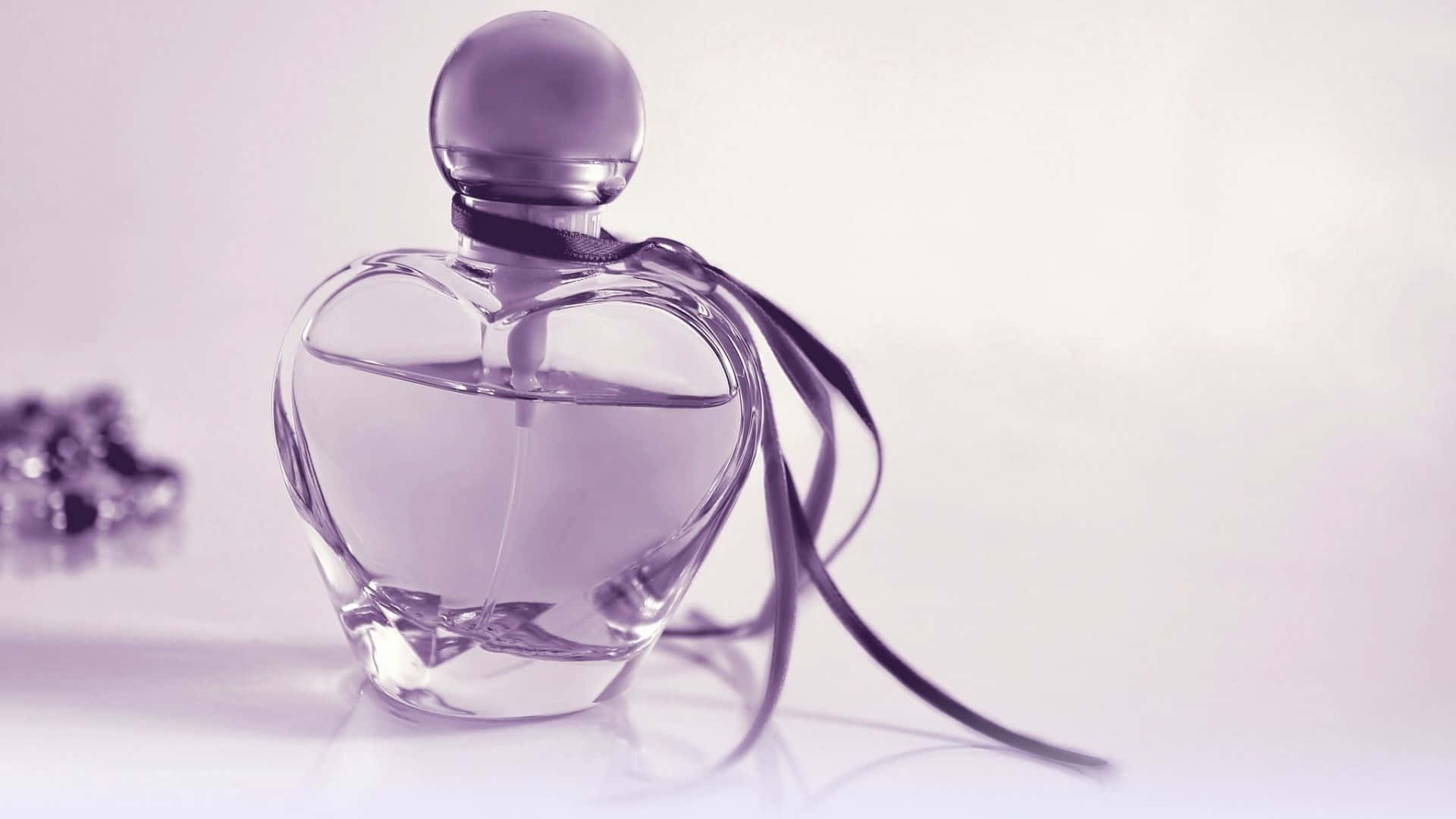 Enjoy the ambiance of a luxury fragrance Wallpaper