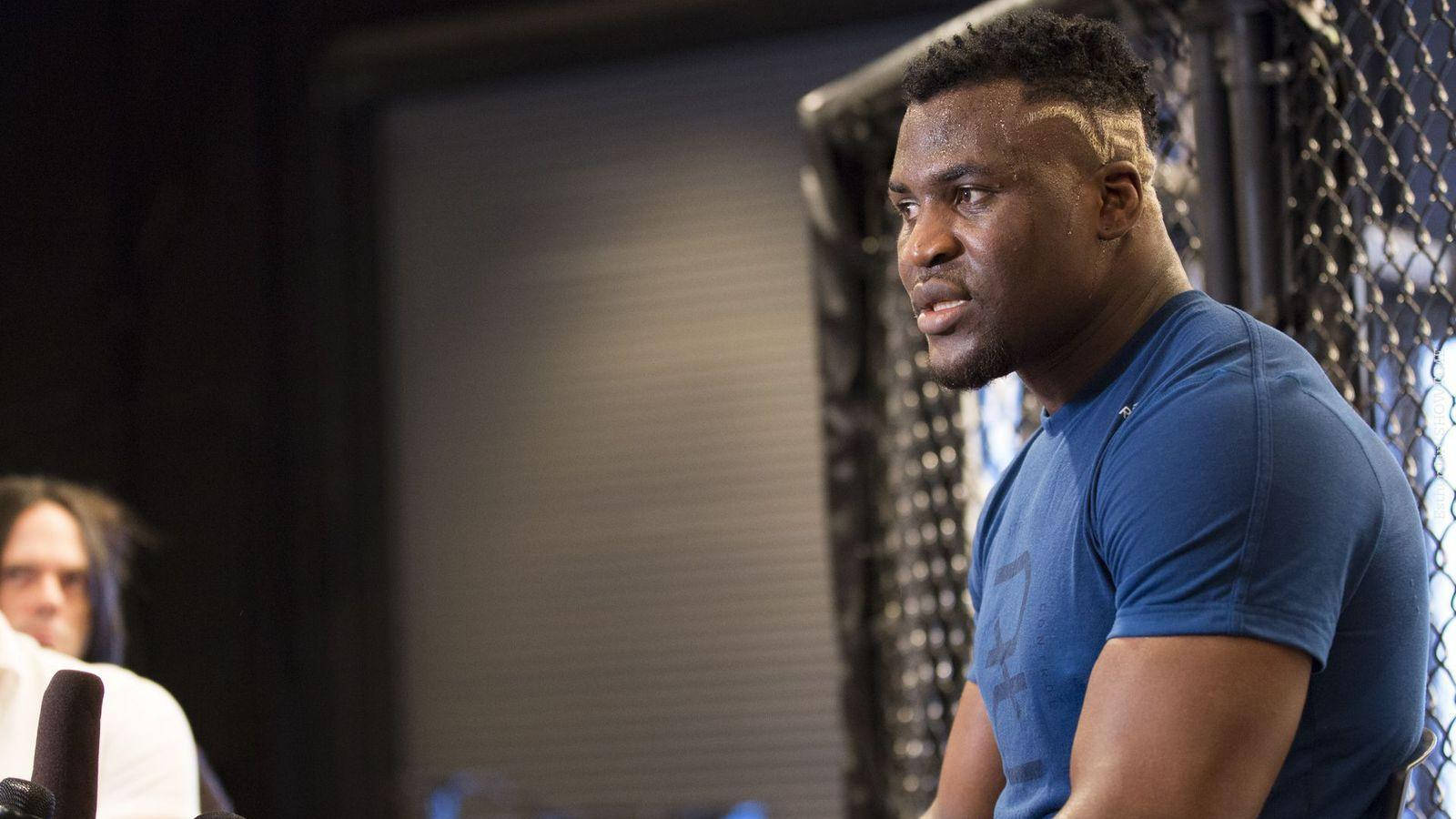 Francis Ngannou Discussion Wallpaper