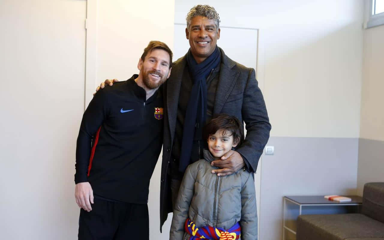 Frankrijkaard, Lionel Messi Y Un Niño. Fondo de pantalla