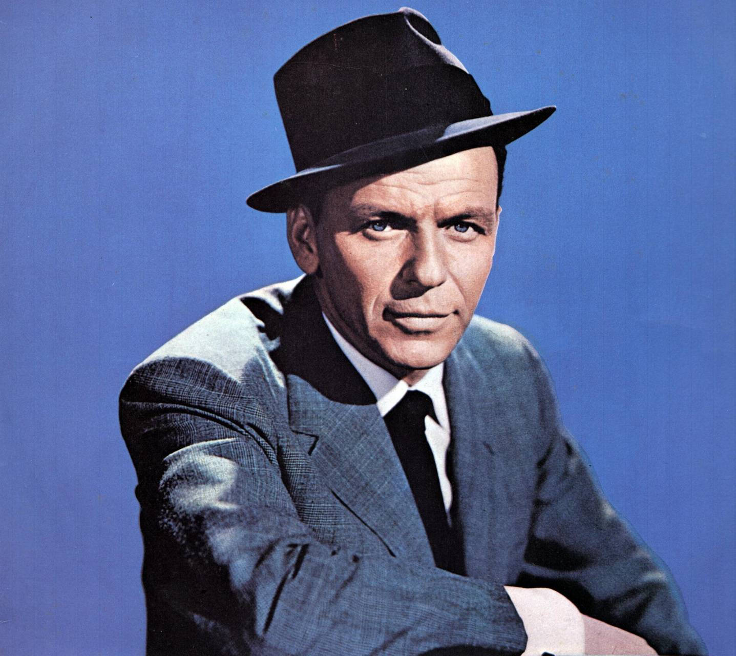 Frank Sinatra Vintage Look Wallpaper