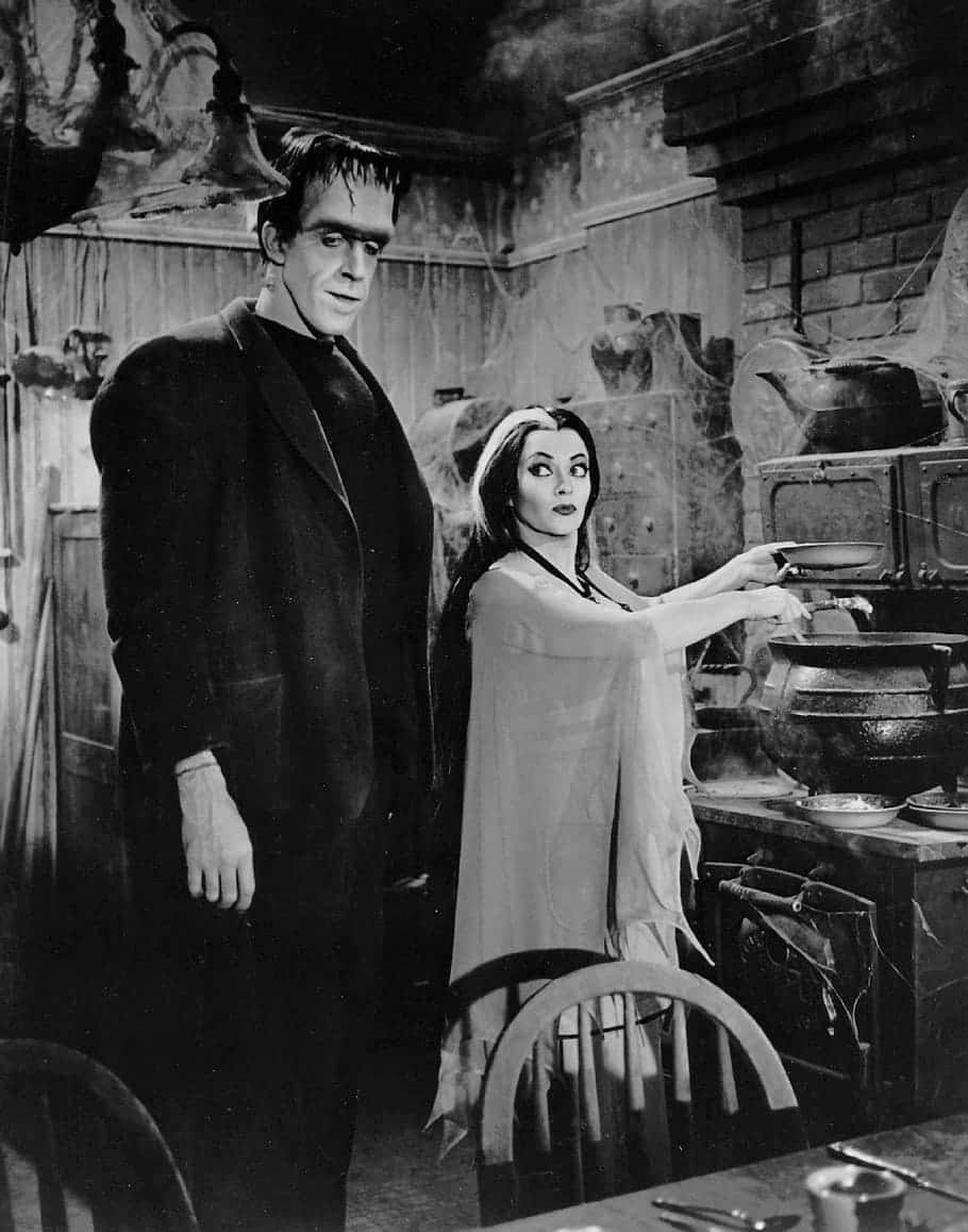 Frankensteinund Edward G. Robinson In Der Küche.