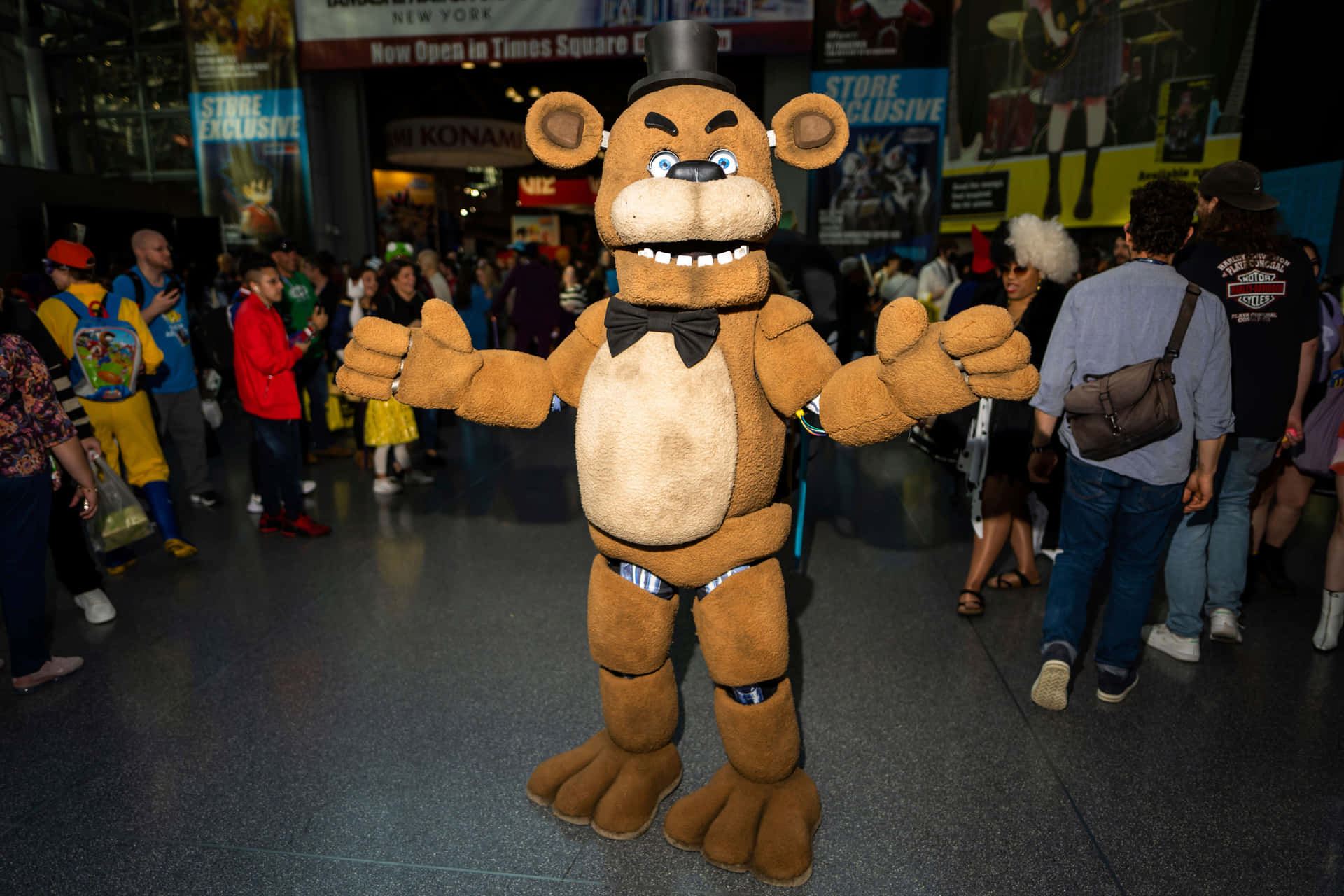 Freddy Fazbear Cosplay På Arrangement Bakgrunnsbildet