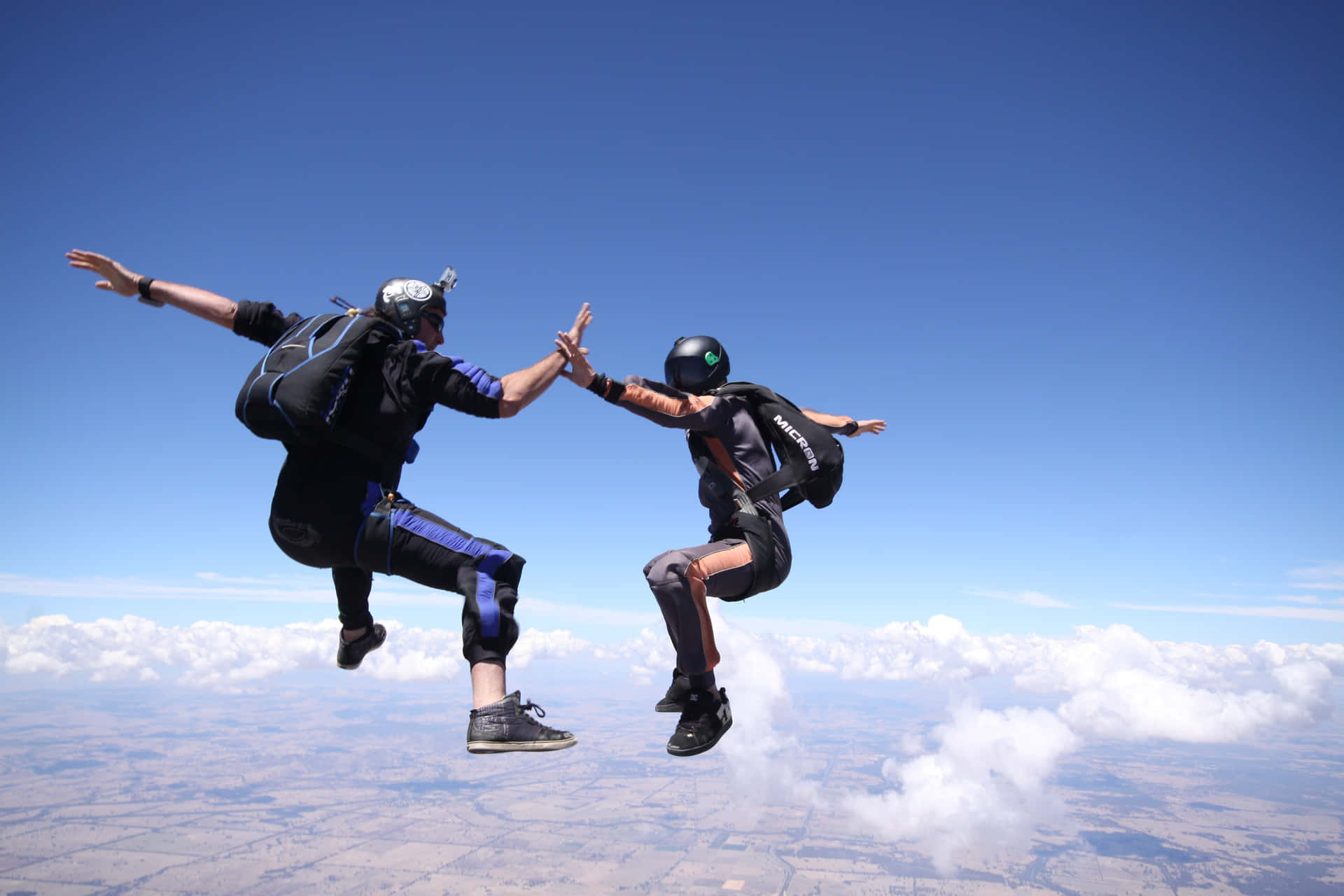 Free Flying High Five Skydiving Picture