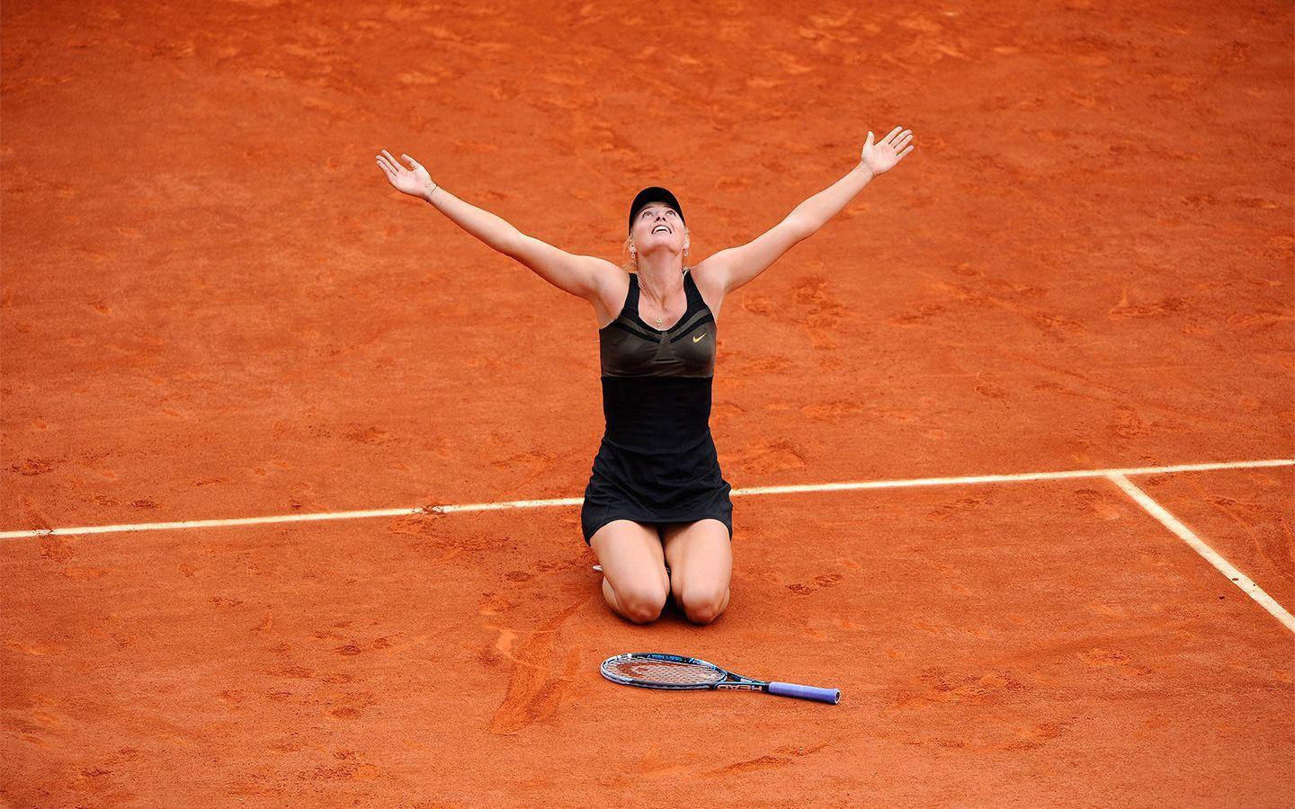 French Open Player Maria Sharapova Wallpaper