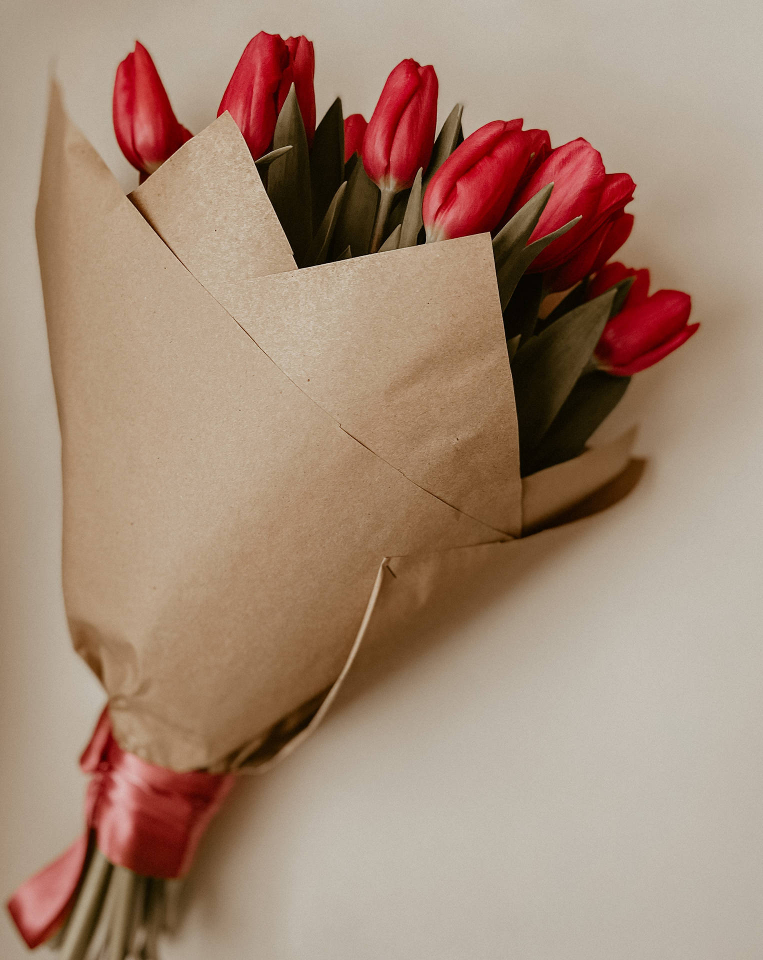 Ramitofresco De Flores De Tulipanes Rojos. Fondo de pantalla