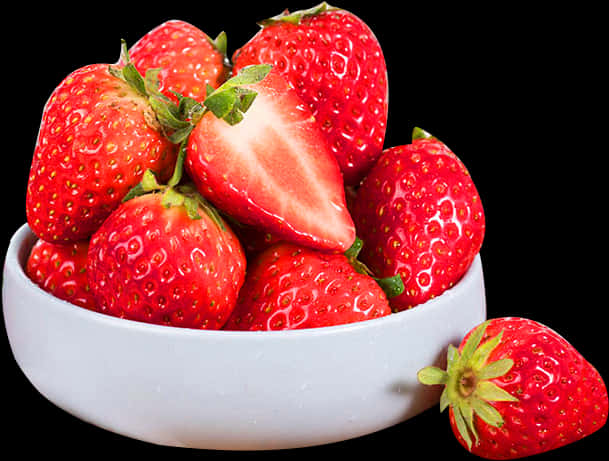 Fresh Strawberriesin Bowl PNG