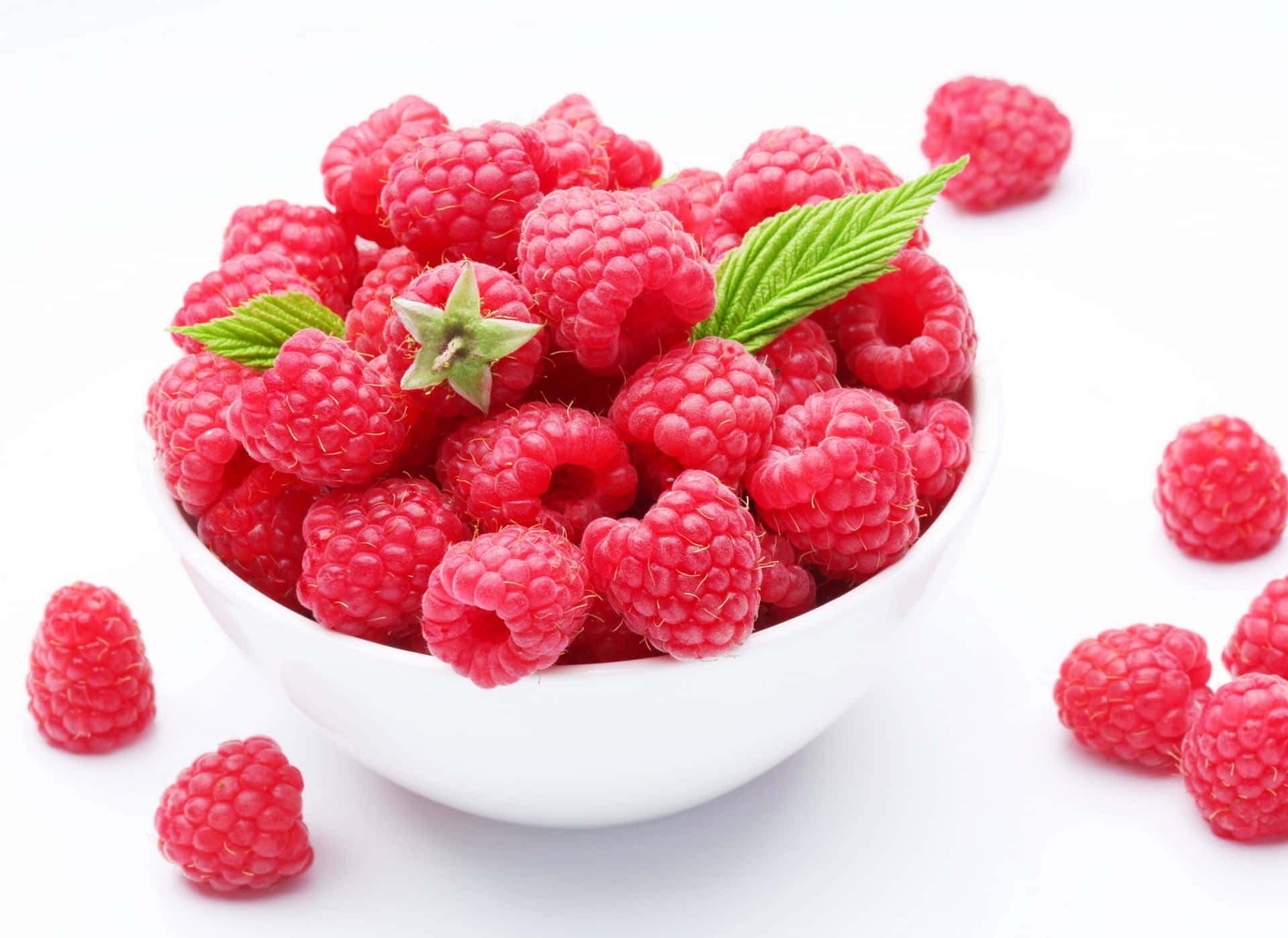 Fresh Yummy Raspberries Wallpaper