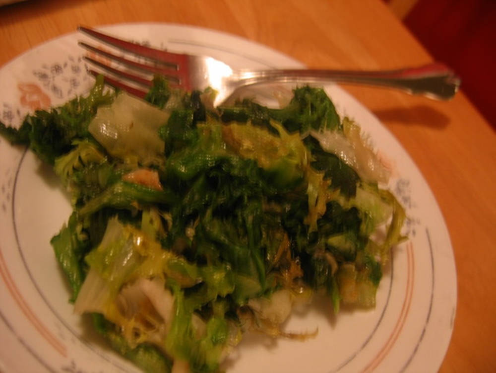 Freshly Served Delicious Escarole Vegetable Salad Wallpaper
