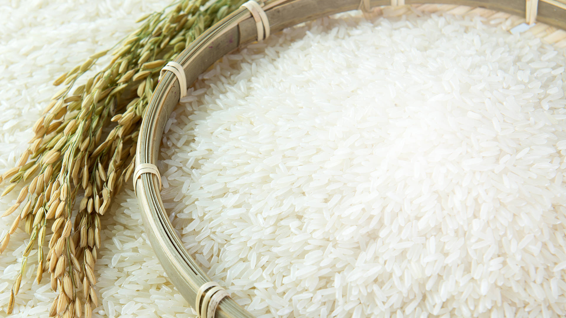 Freshly Sifted White Rice Wallpaper