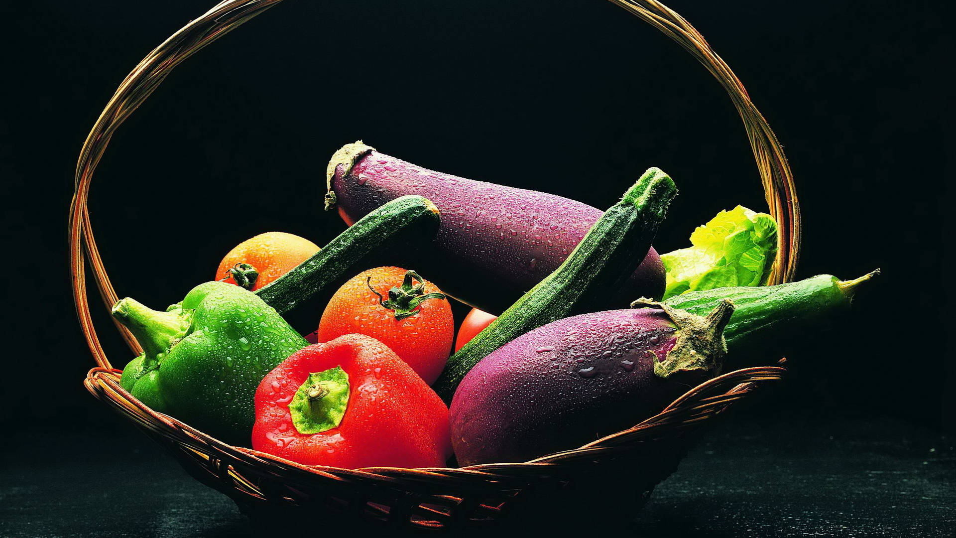 Frischgewaschenes Gemüse Wallpaper