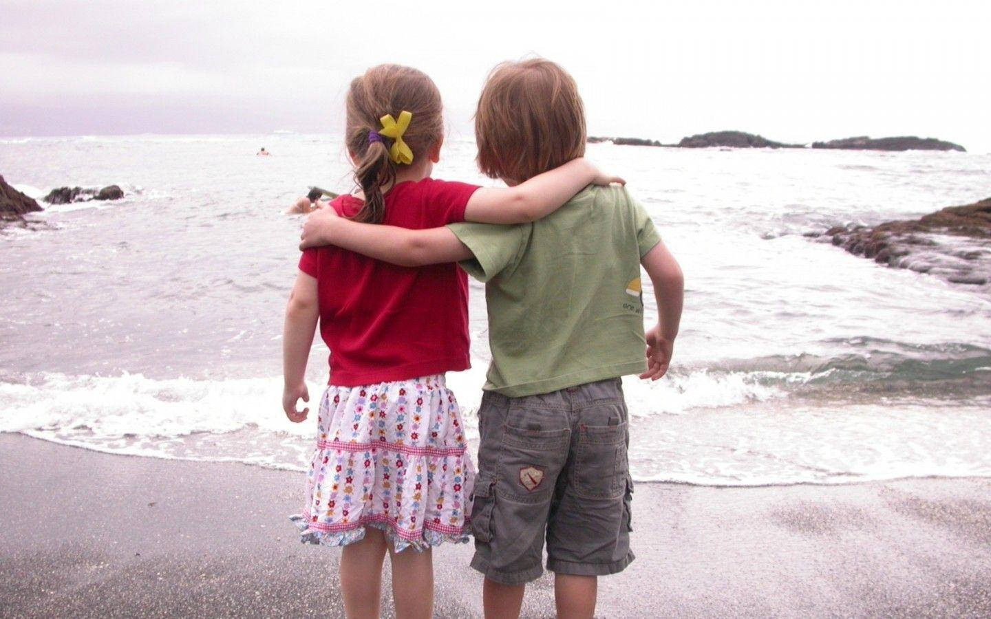 Friendship Of Young Kids Wallpaper