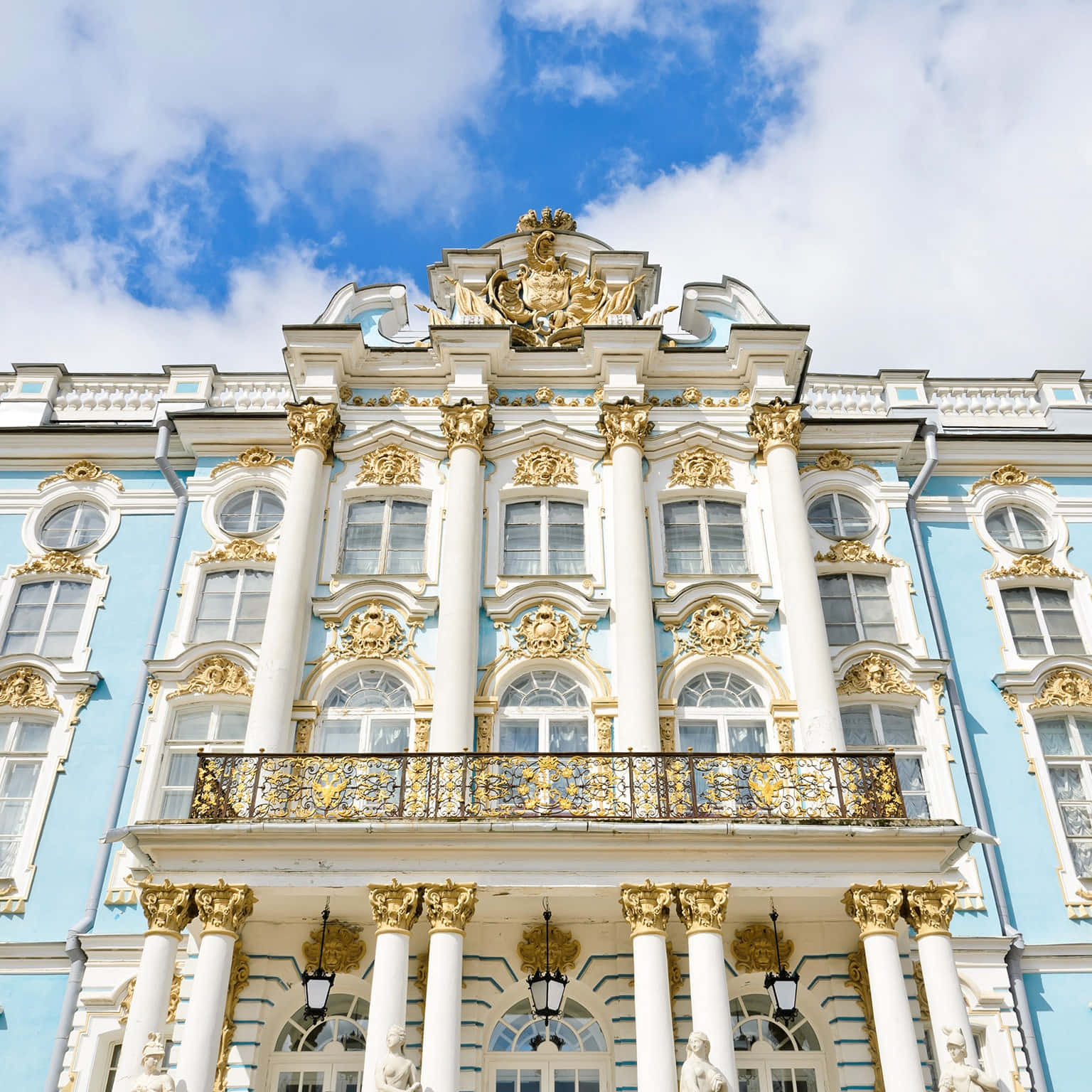 Front Architecture Details Of Catherine Palace Wallpaper