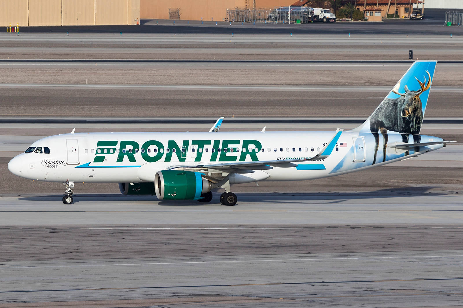 Frontier Airlines Runway Wallpaper