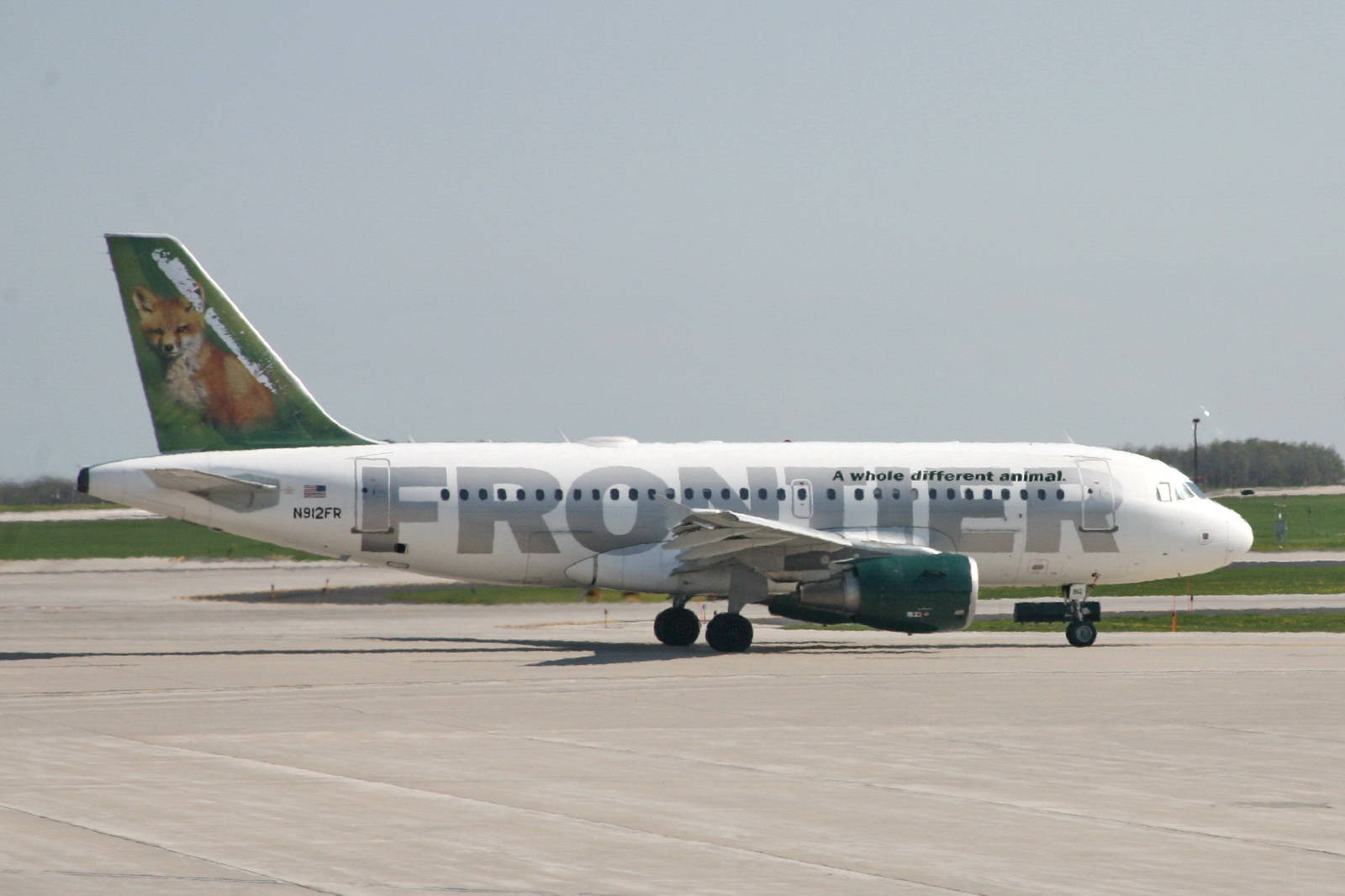 Frontier Airlines Waiting Wallpaper