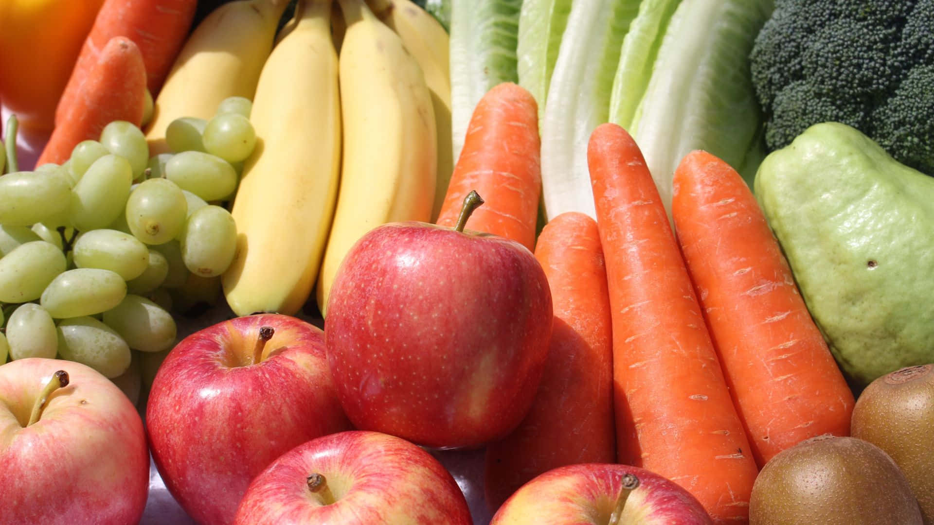 Unfresco Mercato Pieno Di Frutta E Verdura Colorata
