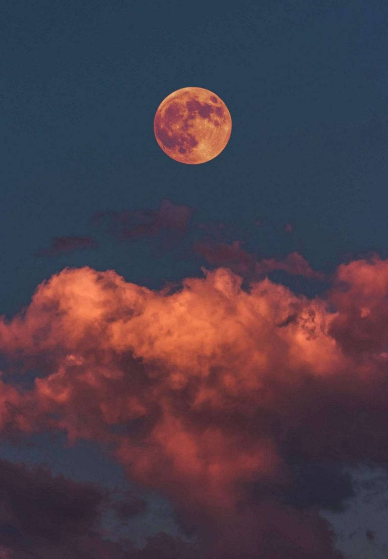 Full Moon And Clouds Ipad 2021 Background