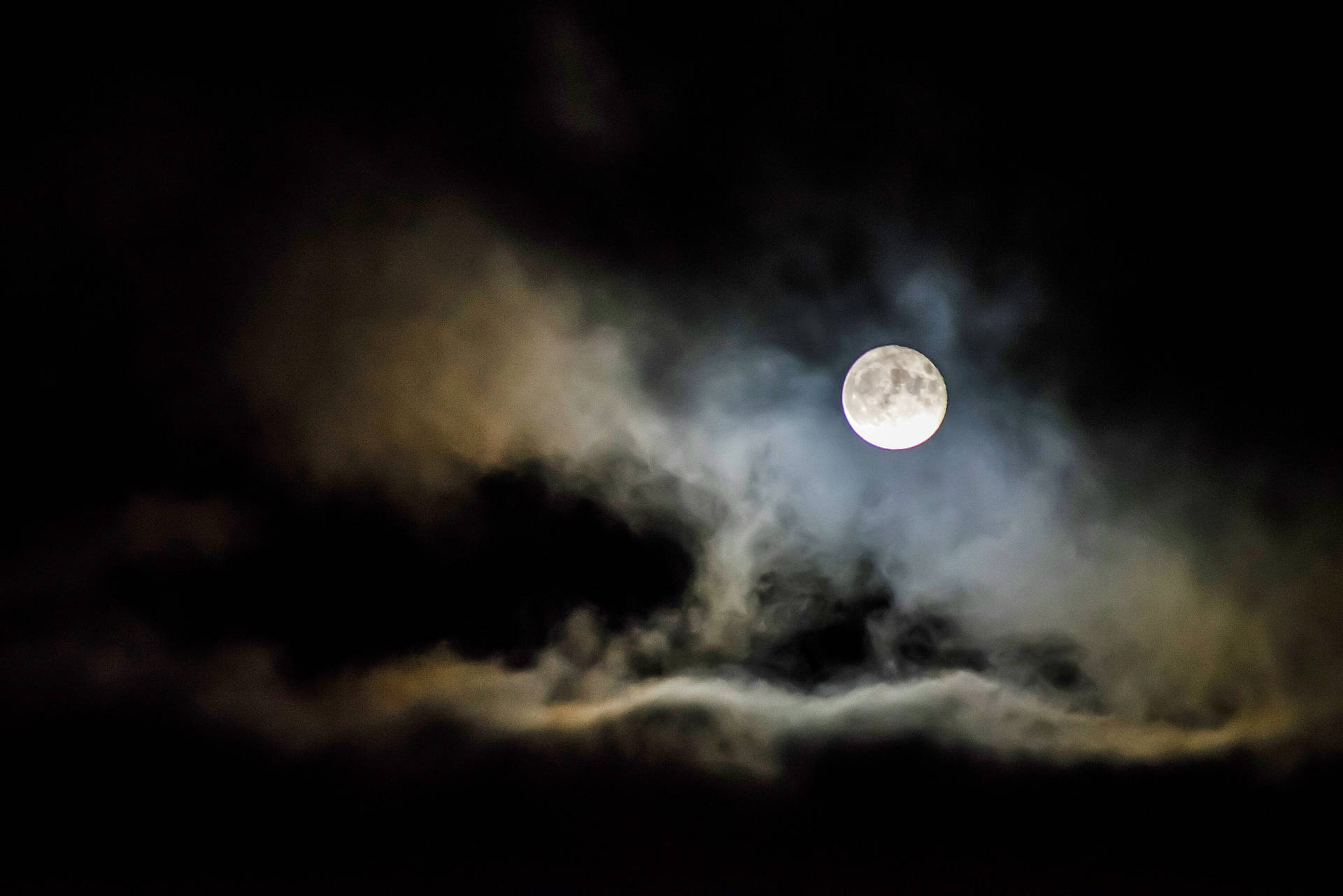 Full Moon In Clouds Wallpaper