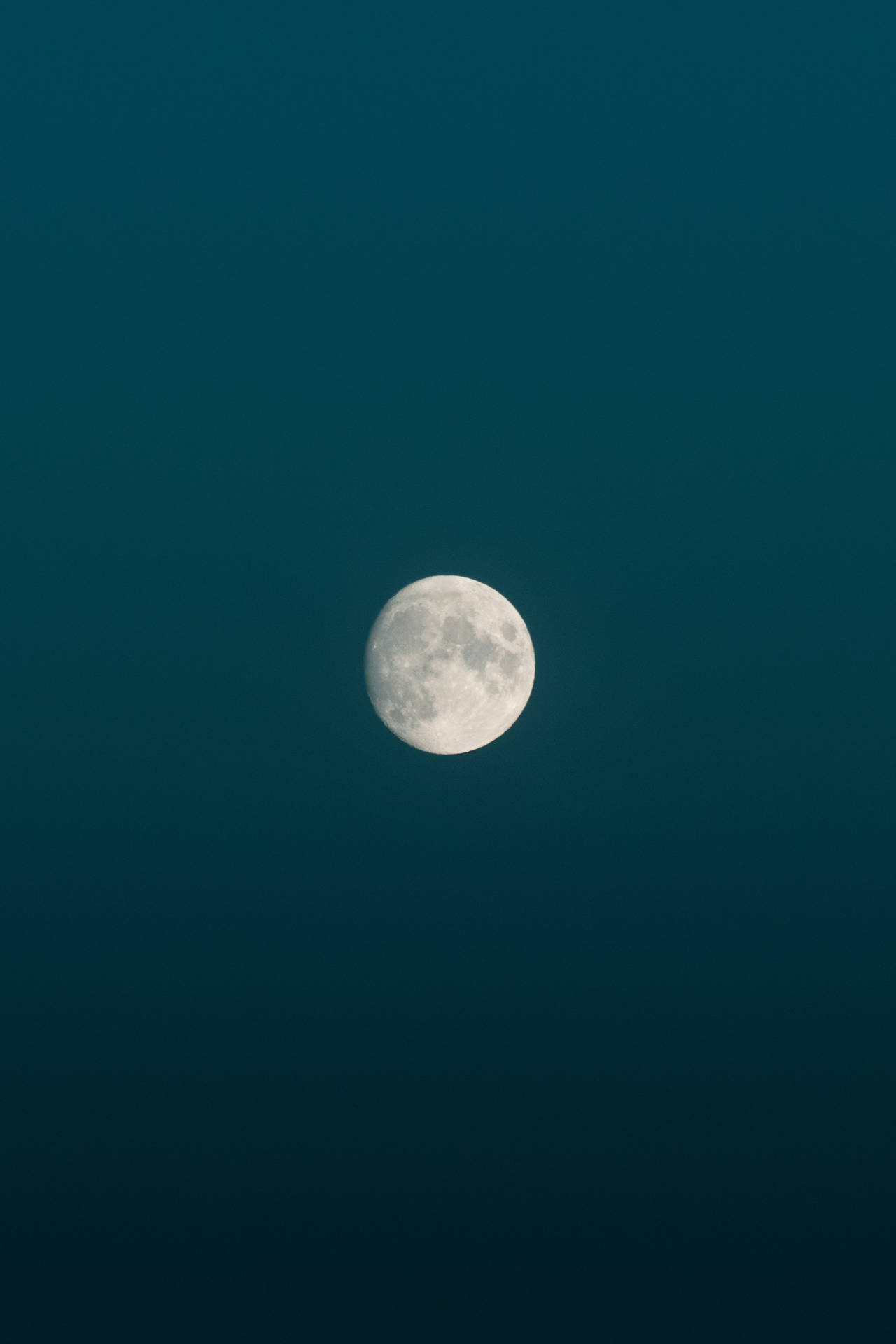 Full Moon Minimalism