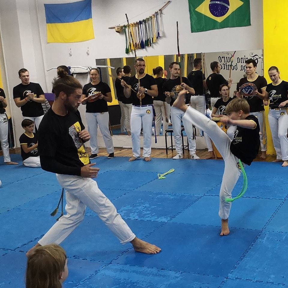 Palestradivertente Di Capoeira Sfondo