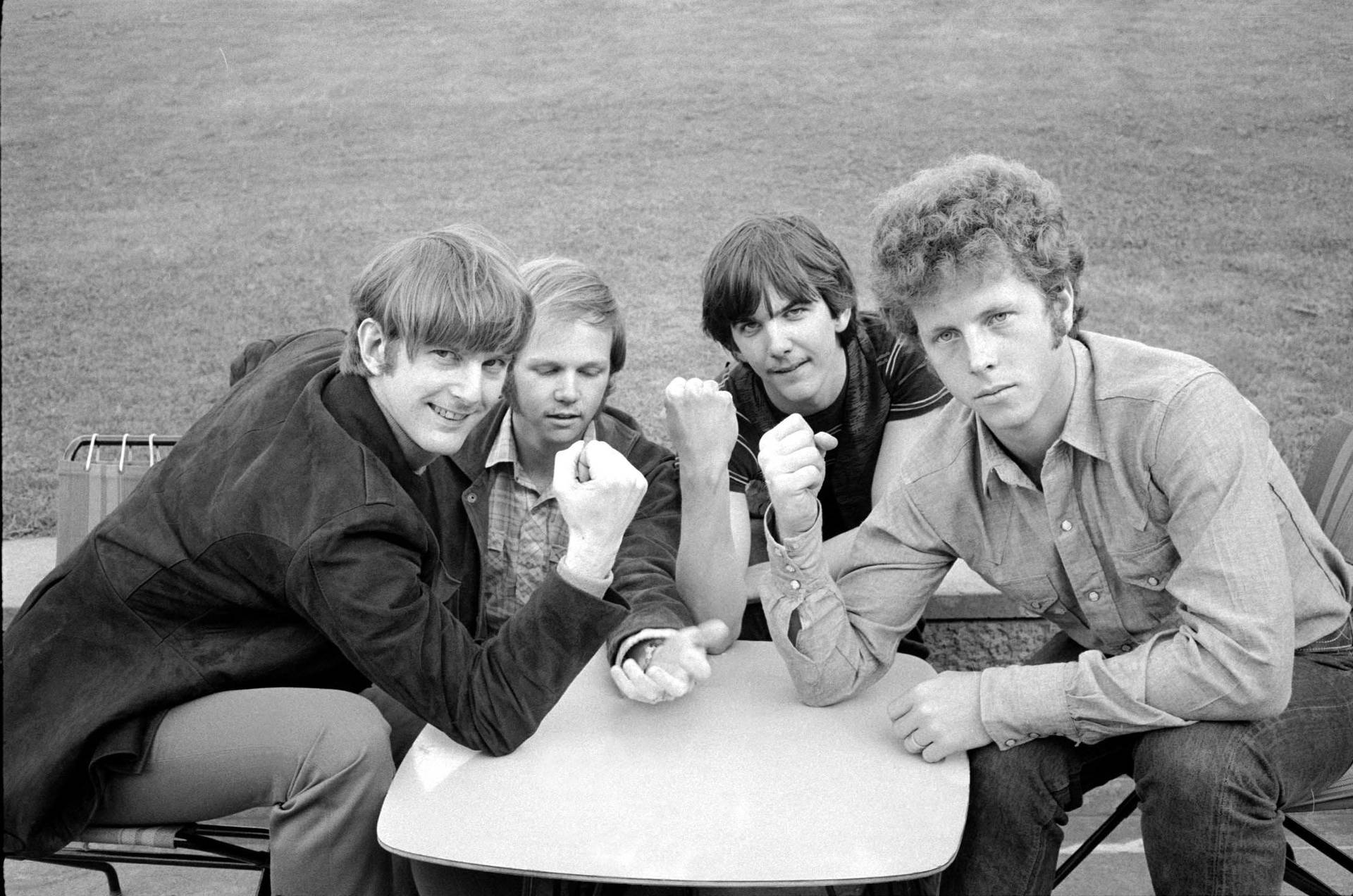 Divertidafoto Grupal De The Byrds Fondo de pantalla