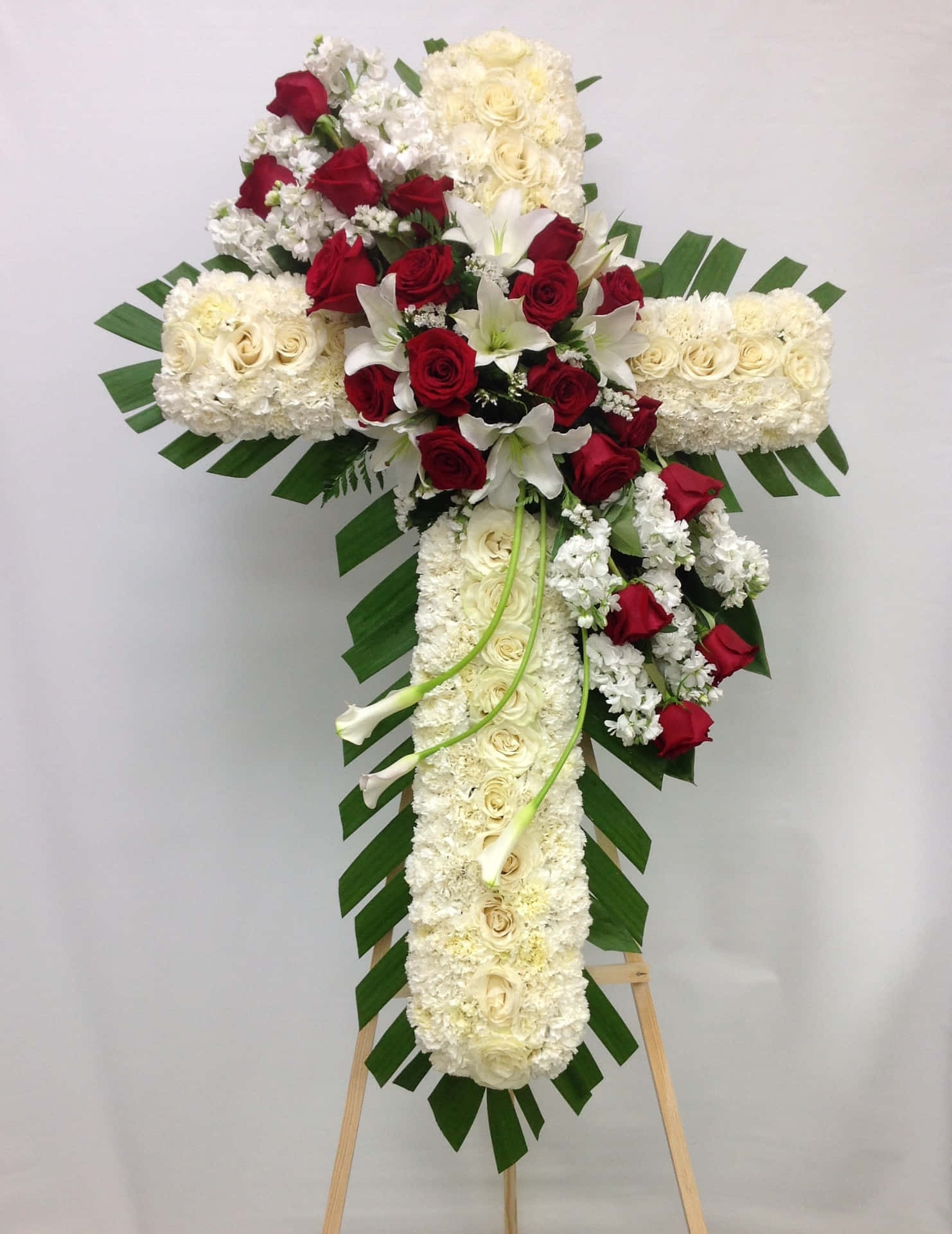 A stunning funeral flower arrangement to honor a beloved one