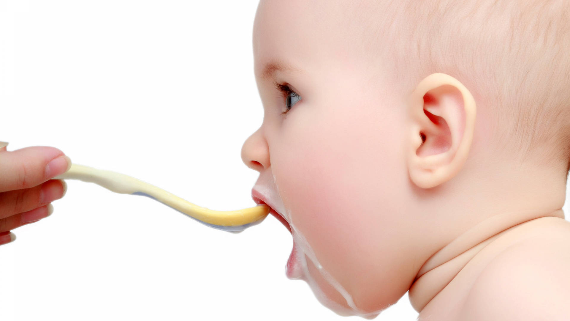 Funny Baby Eating Wallpaper