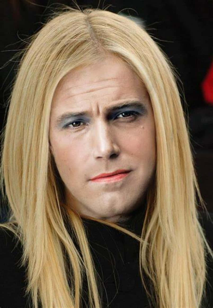 Sjove berømtheds mand med lange blonde hår billeder.