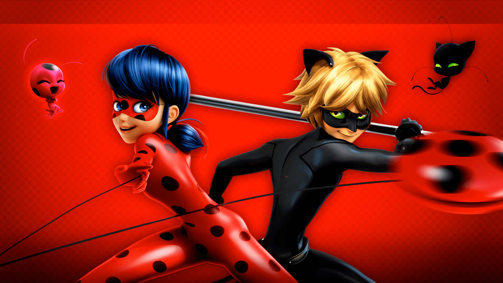 Roligtbild På Miraculous Ladybug Och Cat Noir I Deras Superhjältekläder.