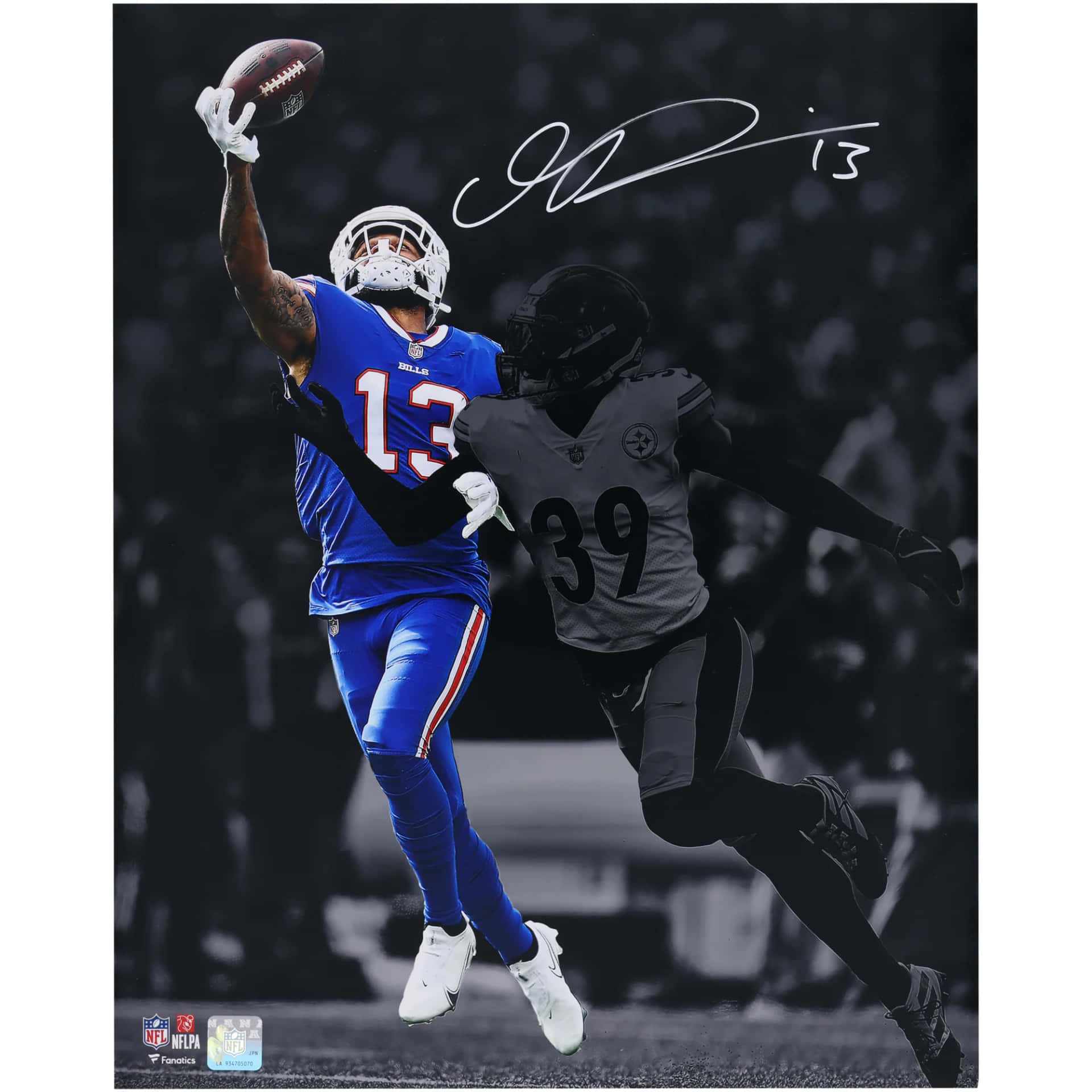 Gabe Davis Catching Football Autographed Photo Wallpaper