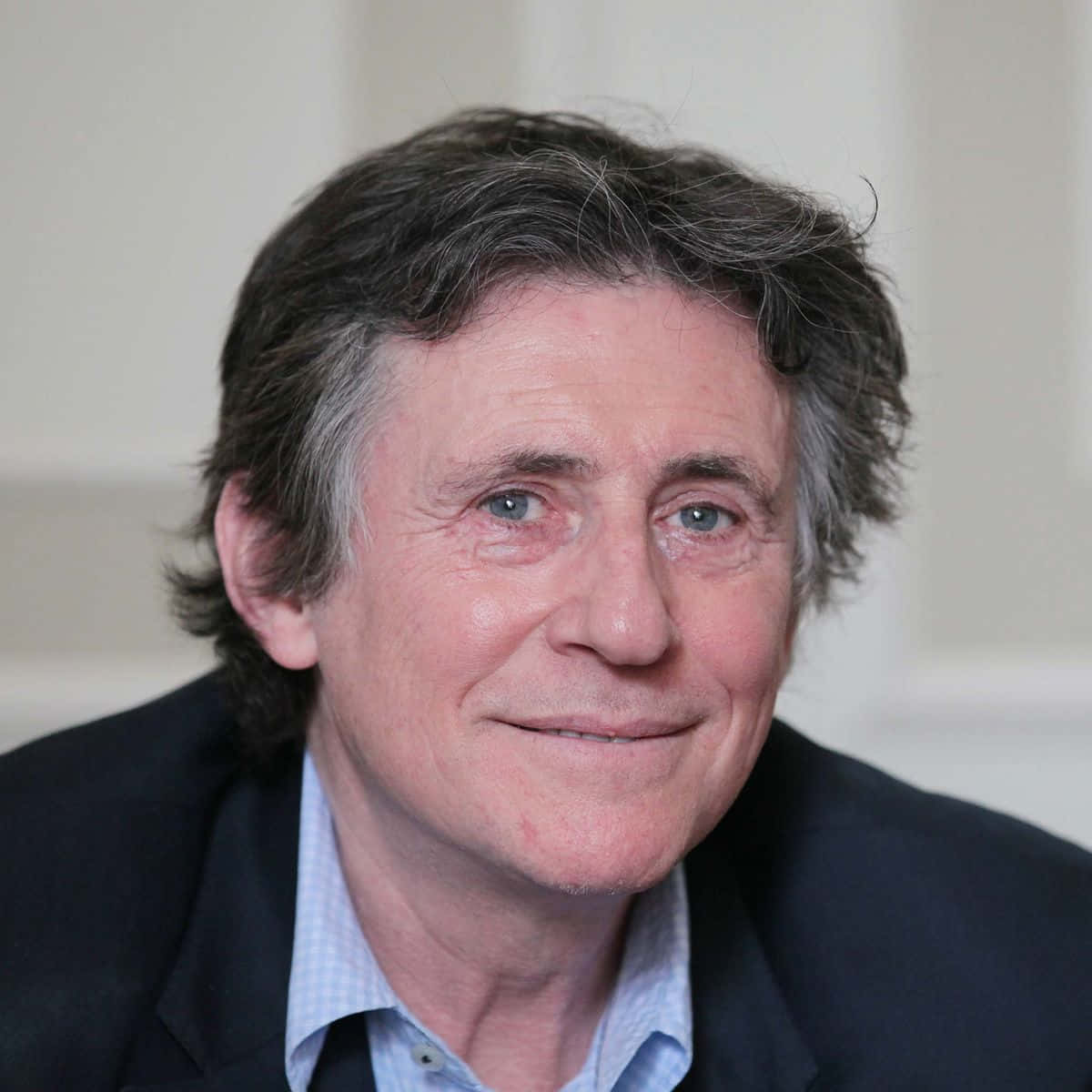 Gabrielbyrne, Actor Galardonado. Fondo de pantalla