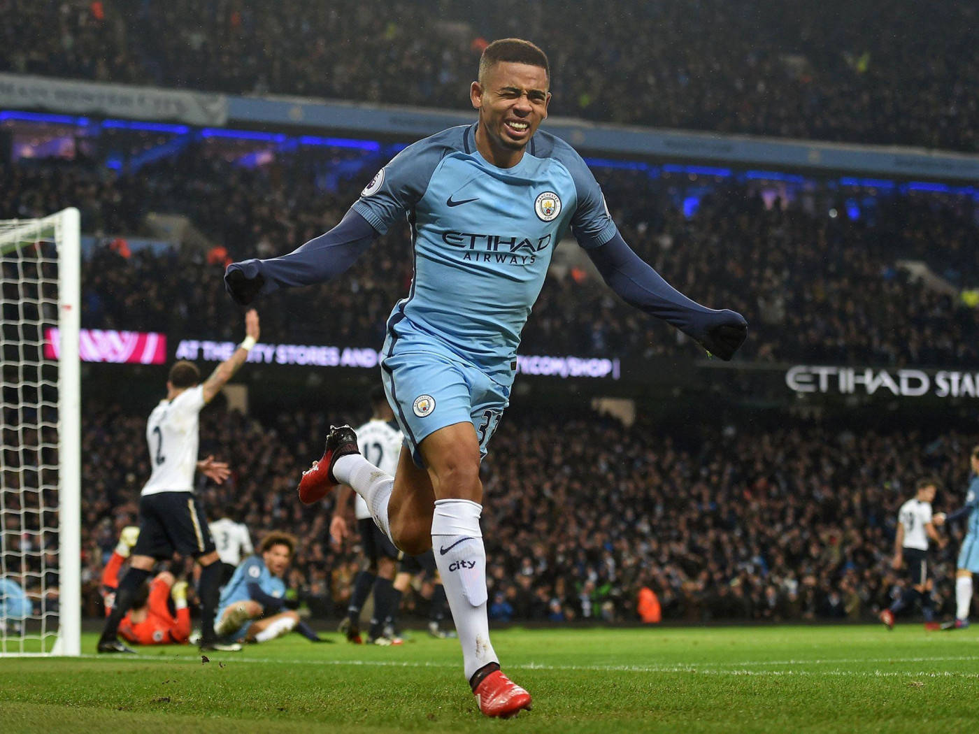 Gabriel Jesus In Blue Arms Out Wallpaper