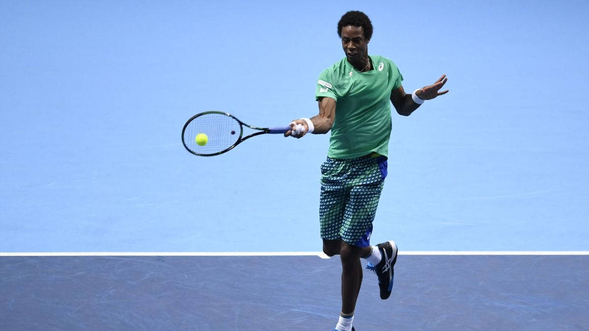 Gael Monfils With One Foot Up Wallpaper