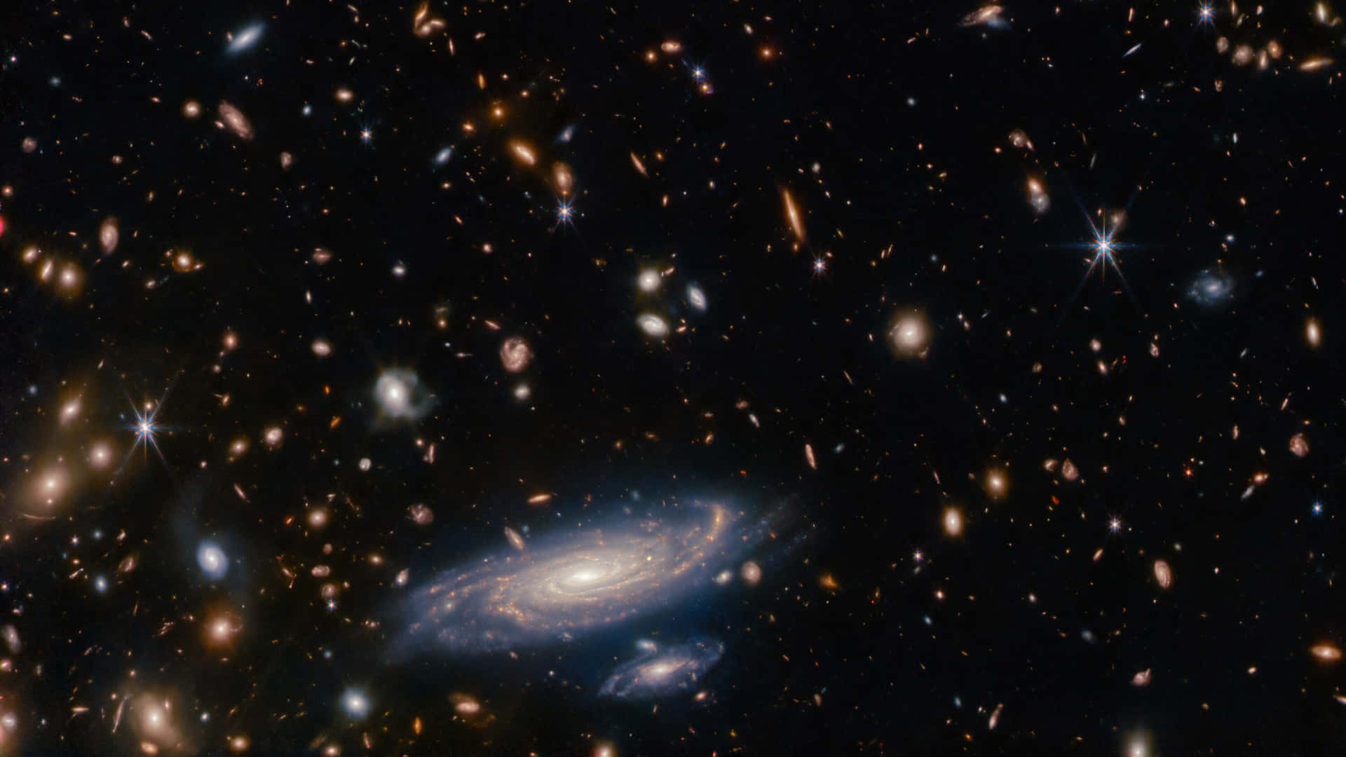 Galakse malerisk udseende fra langt og nær.