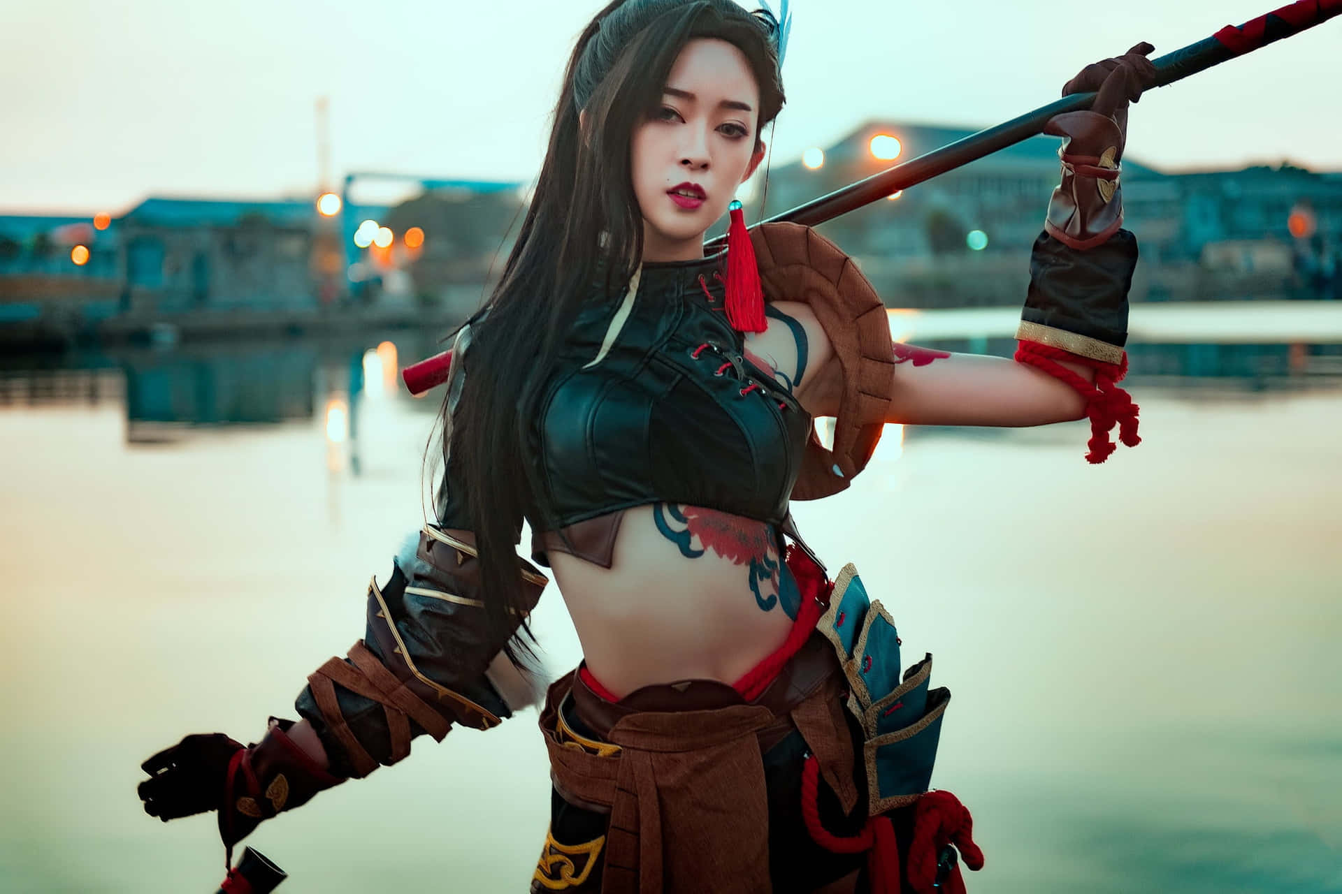 Gaming Cosplay Enthusiasts in Iconic Character Costumes Wallpaper