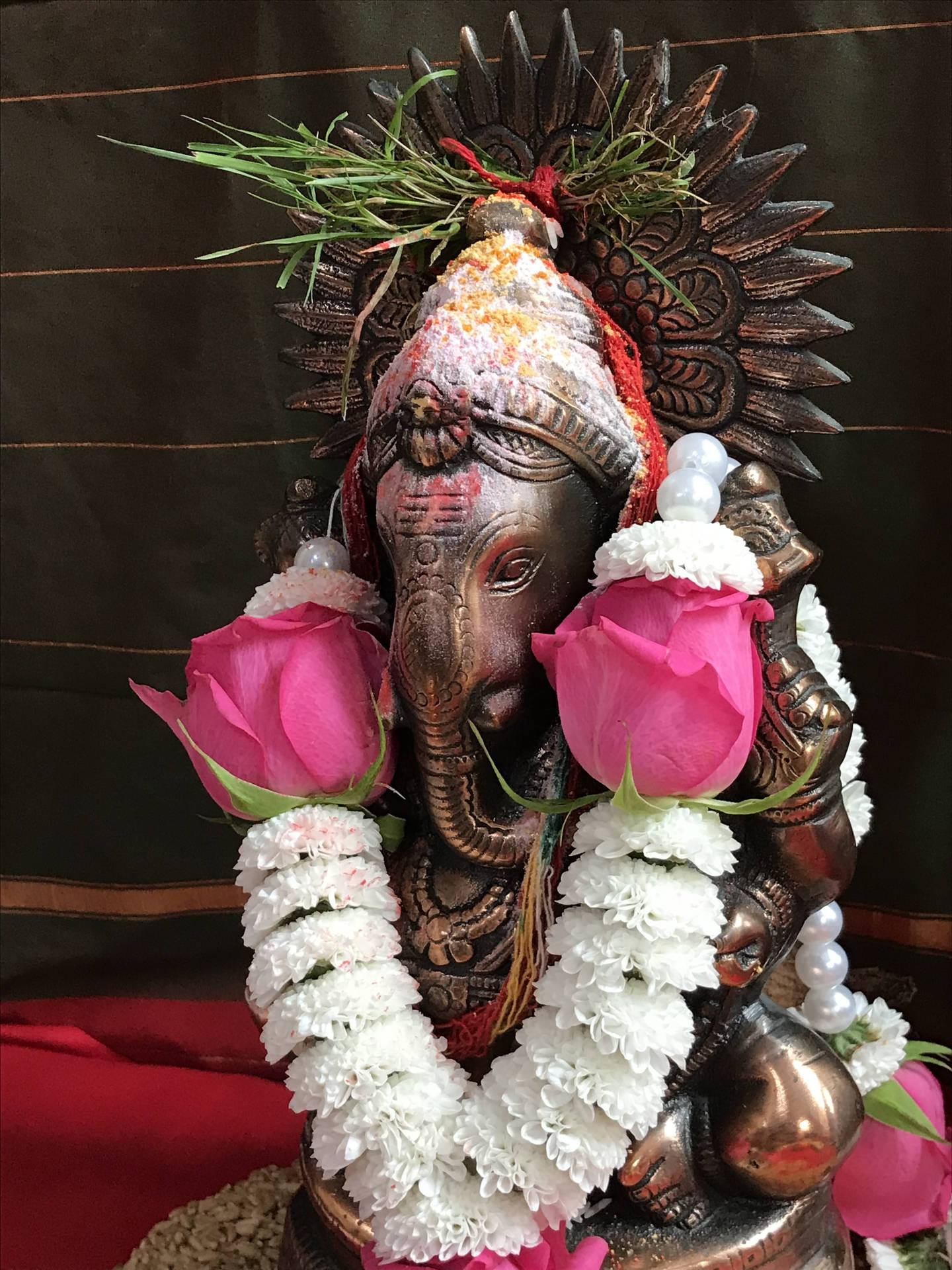 Ganesh Full HD With Flowers Wallpaper